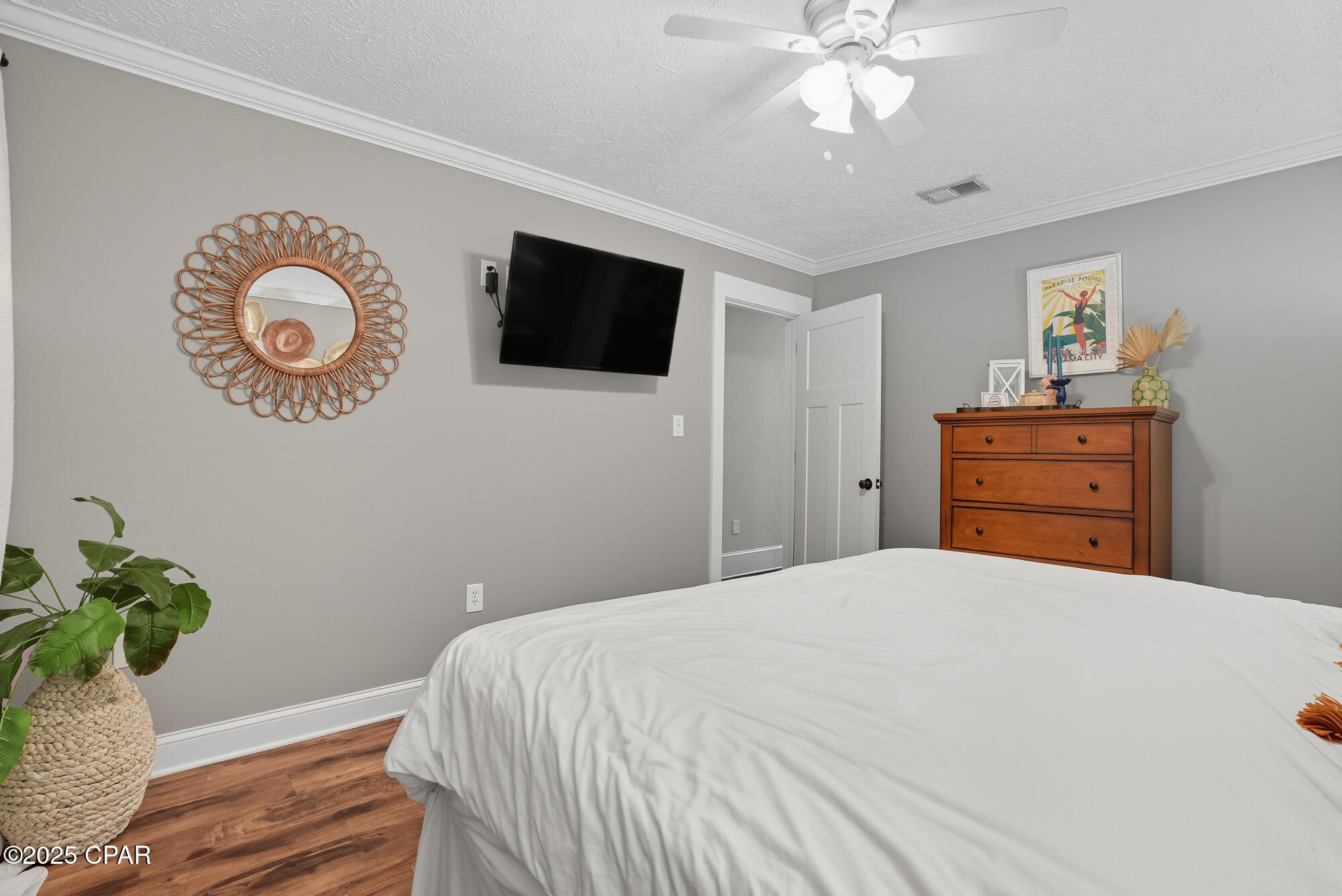 6903 N Lagoon Drive 51