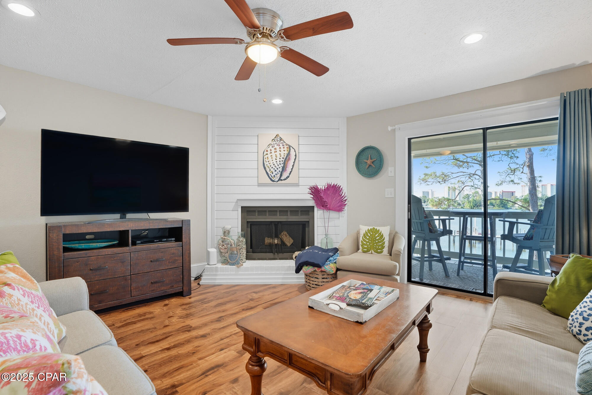 6903 N Lagoon Drive 51