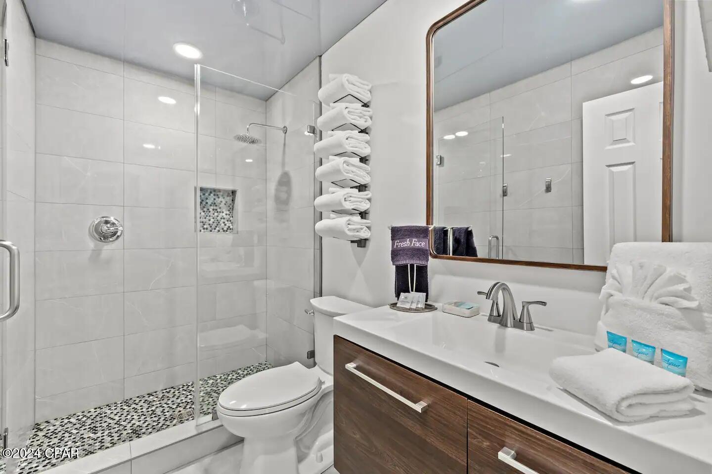 7904 Surf Drive 19
