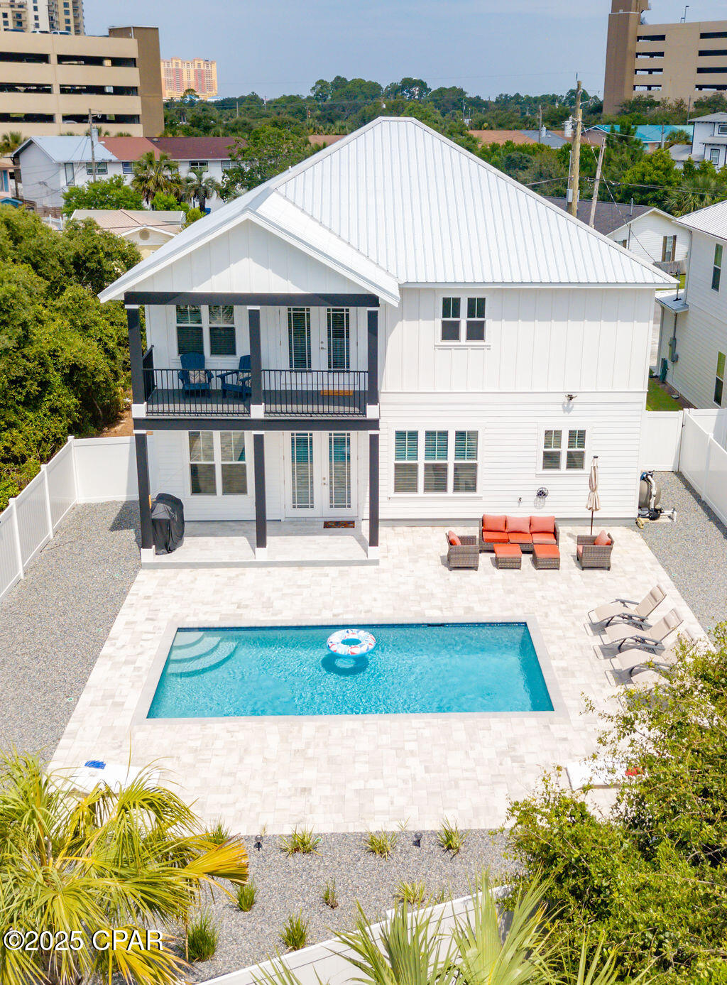 612 W Gulf Boulevard