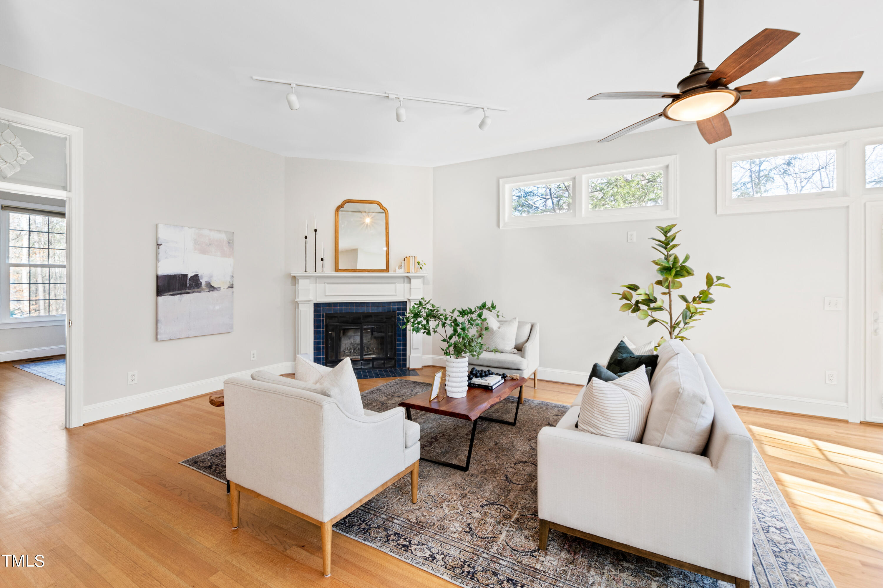 100 Marin Place