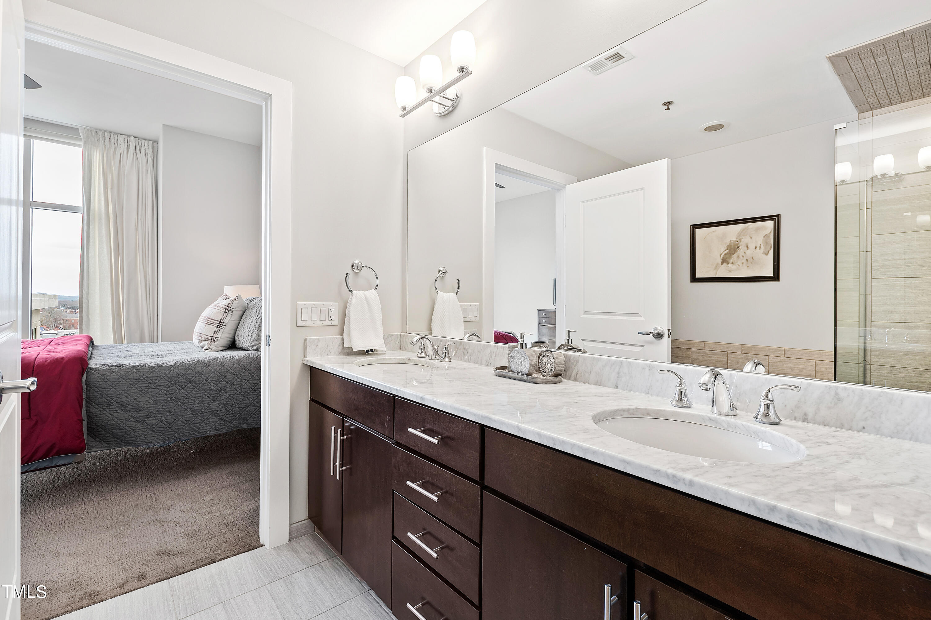 140 W Franklin Street # 613