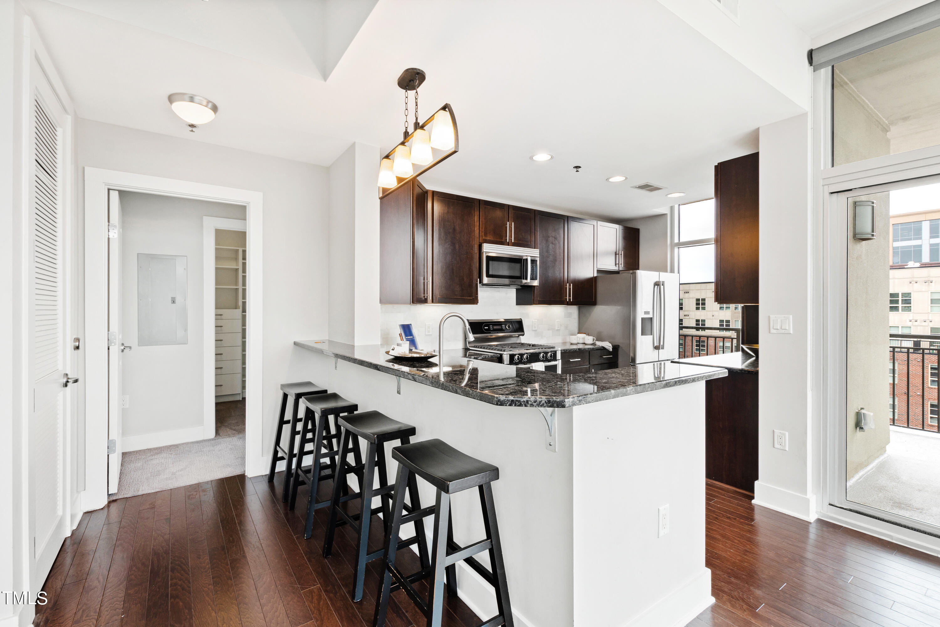 140 W Franklin Street # 613