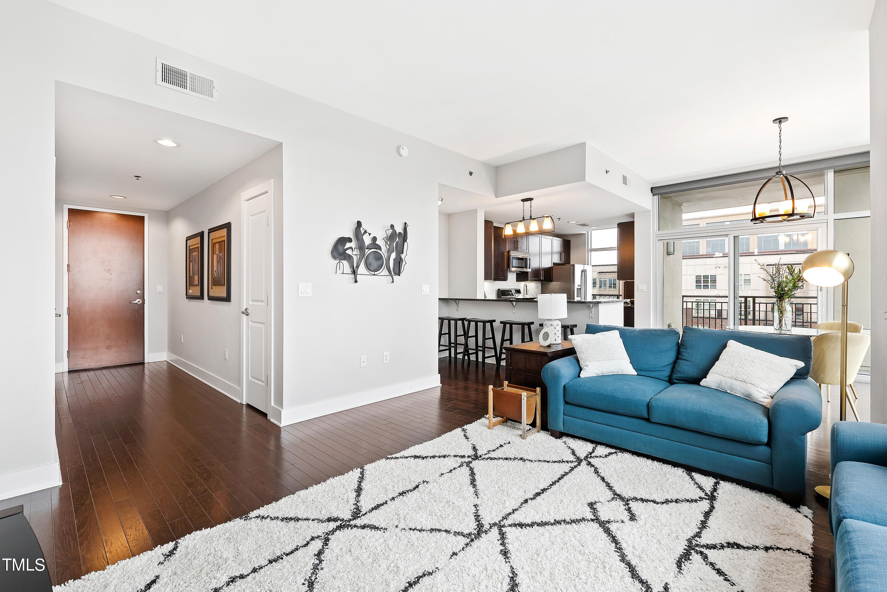 140 W Franklin Street # 613