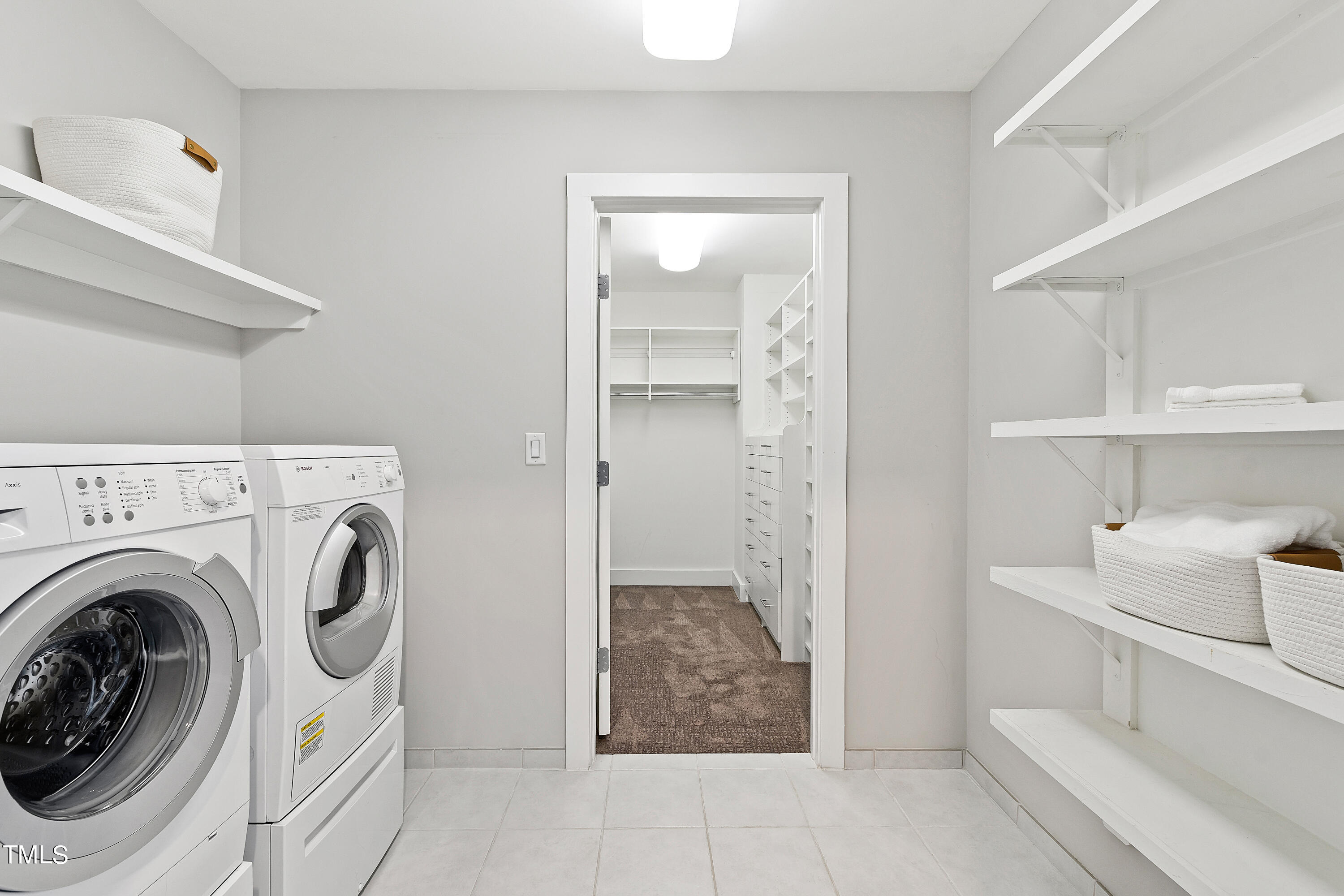 140 W Franklin Street # 613