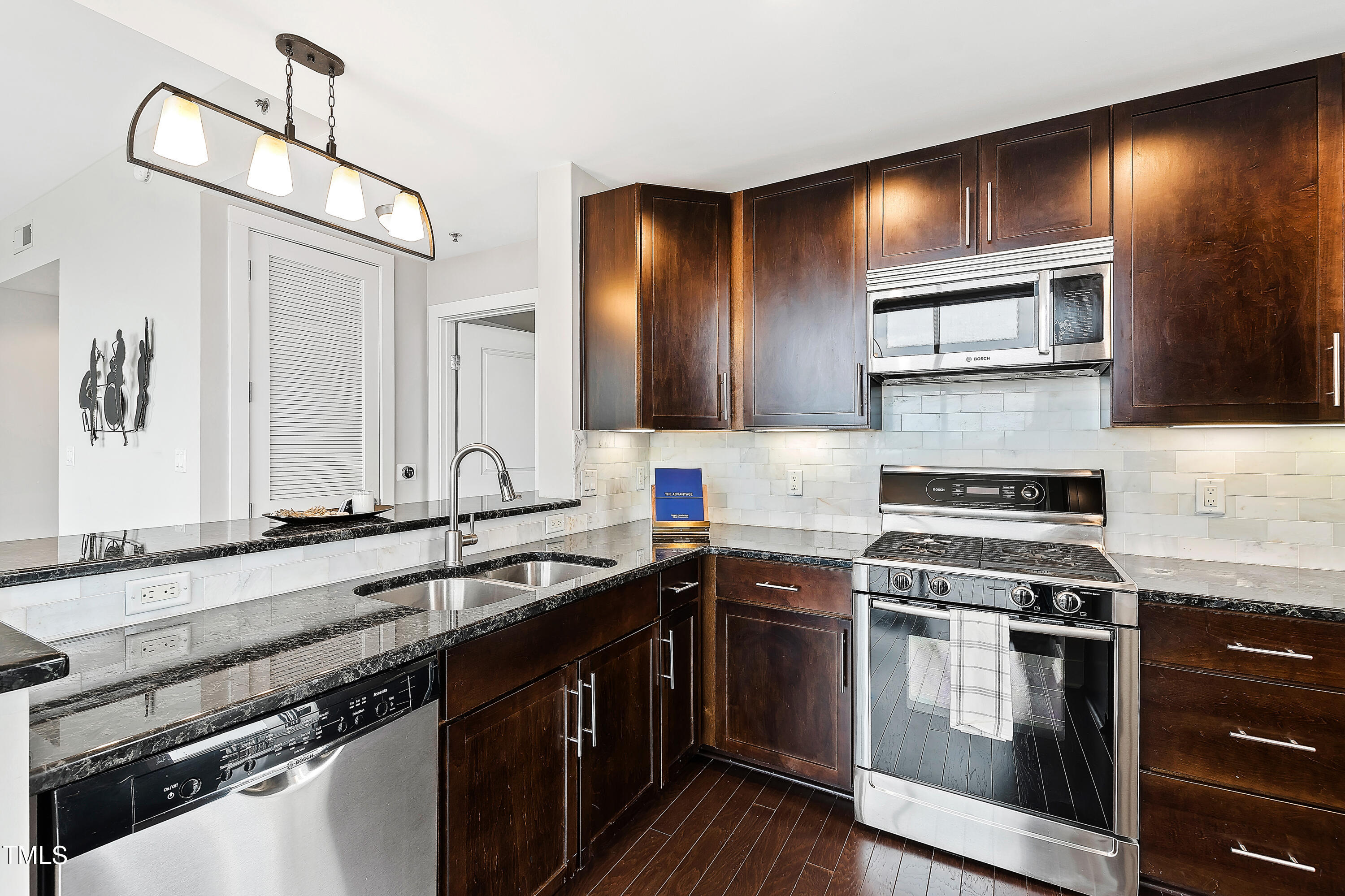 140 W Franklin Street # 613