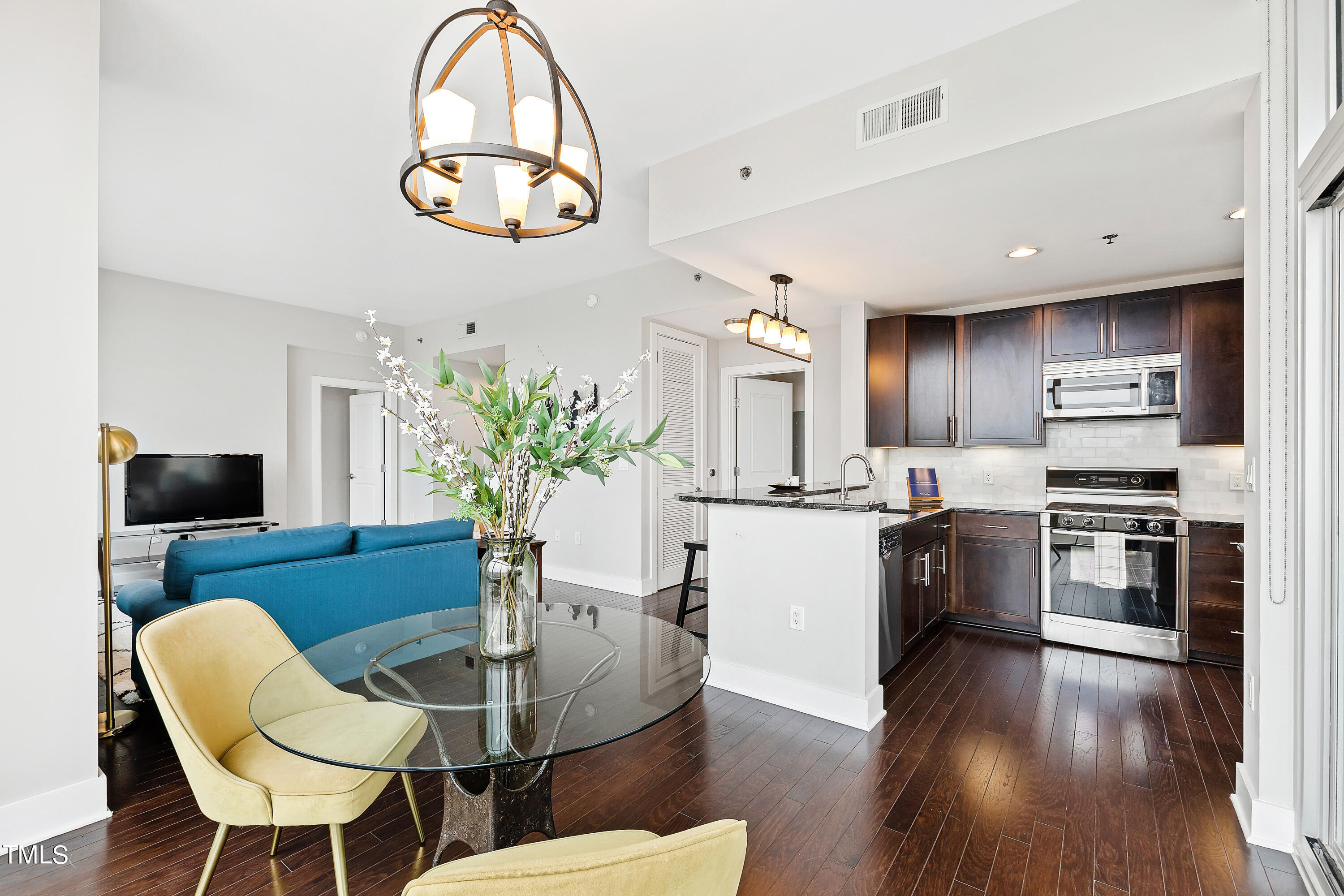 140 W Franklin Street # 613