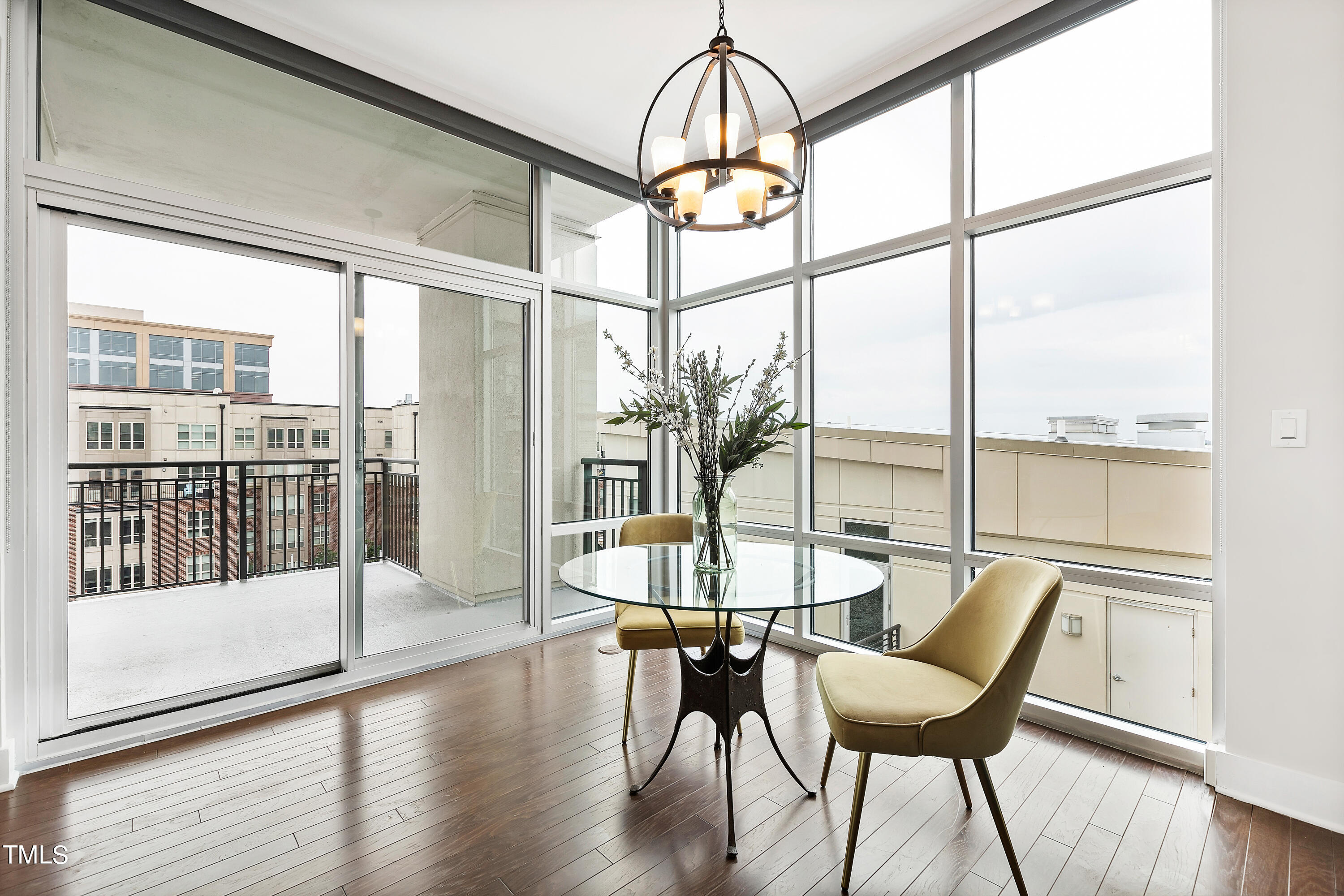 140 W Franklin Street # 613
