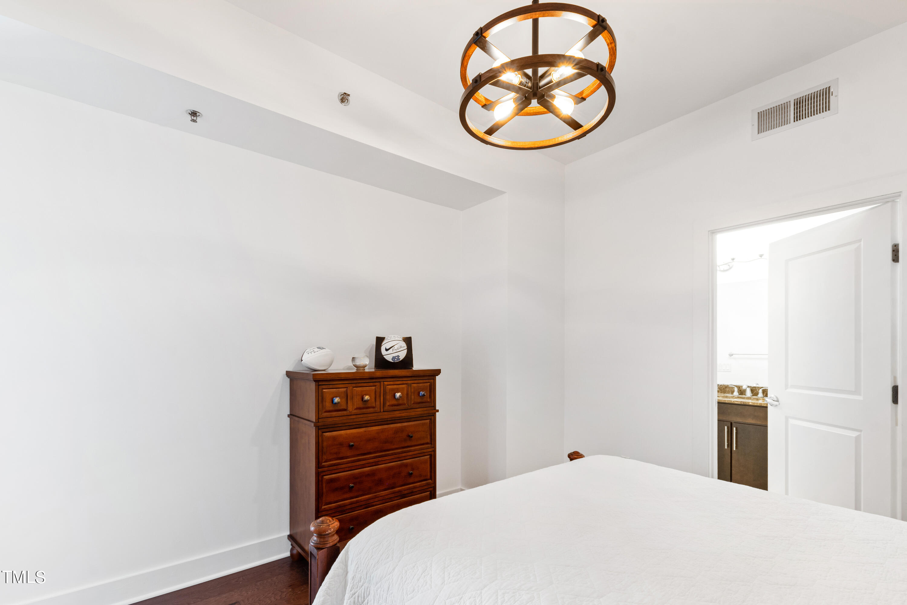 140 W Franklin Street # 300