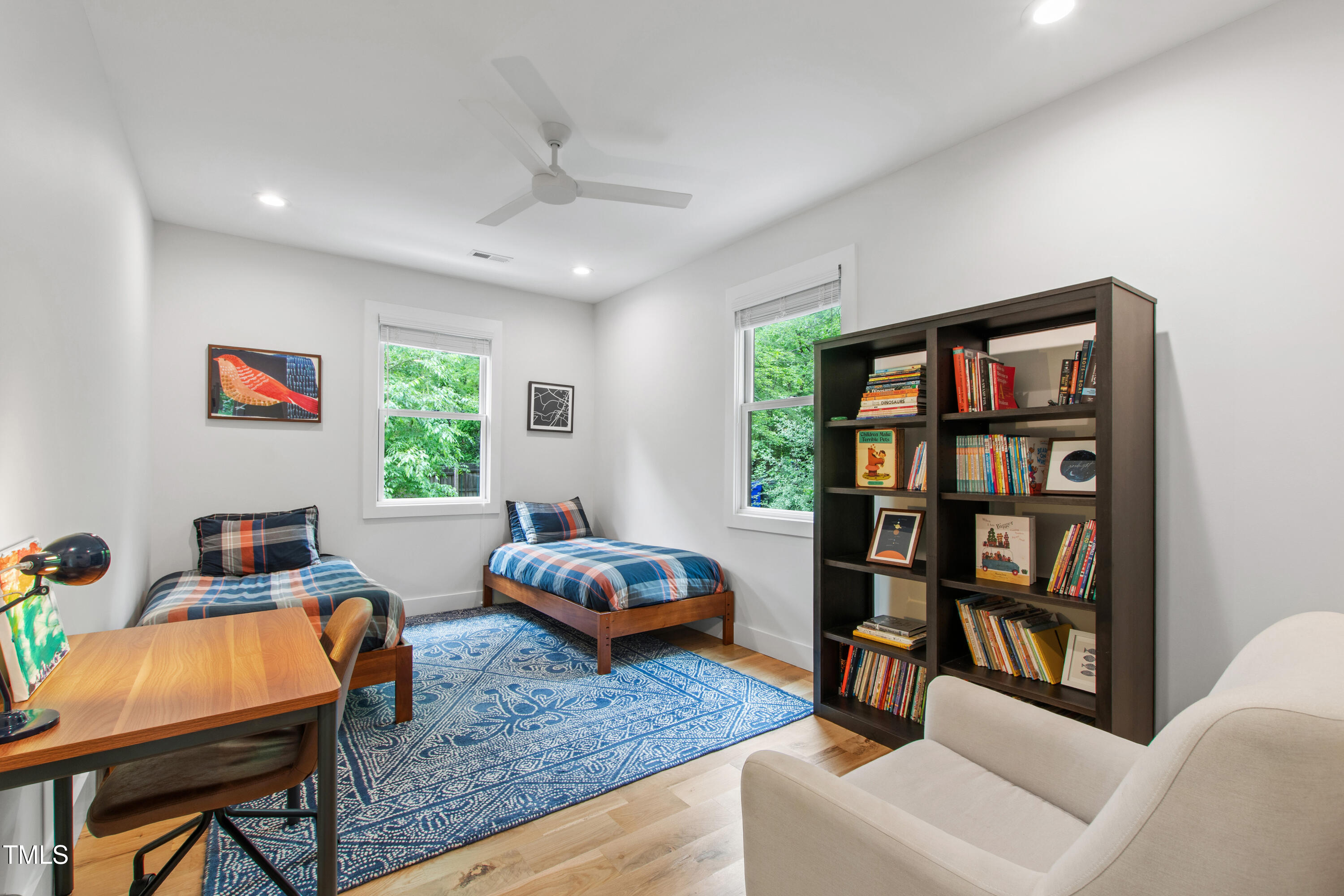 112 Meadowbrook Drive