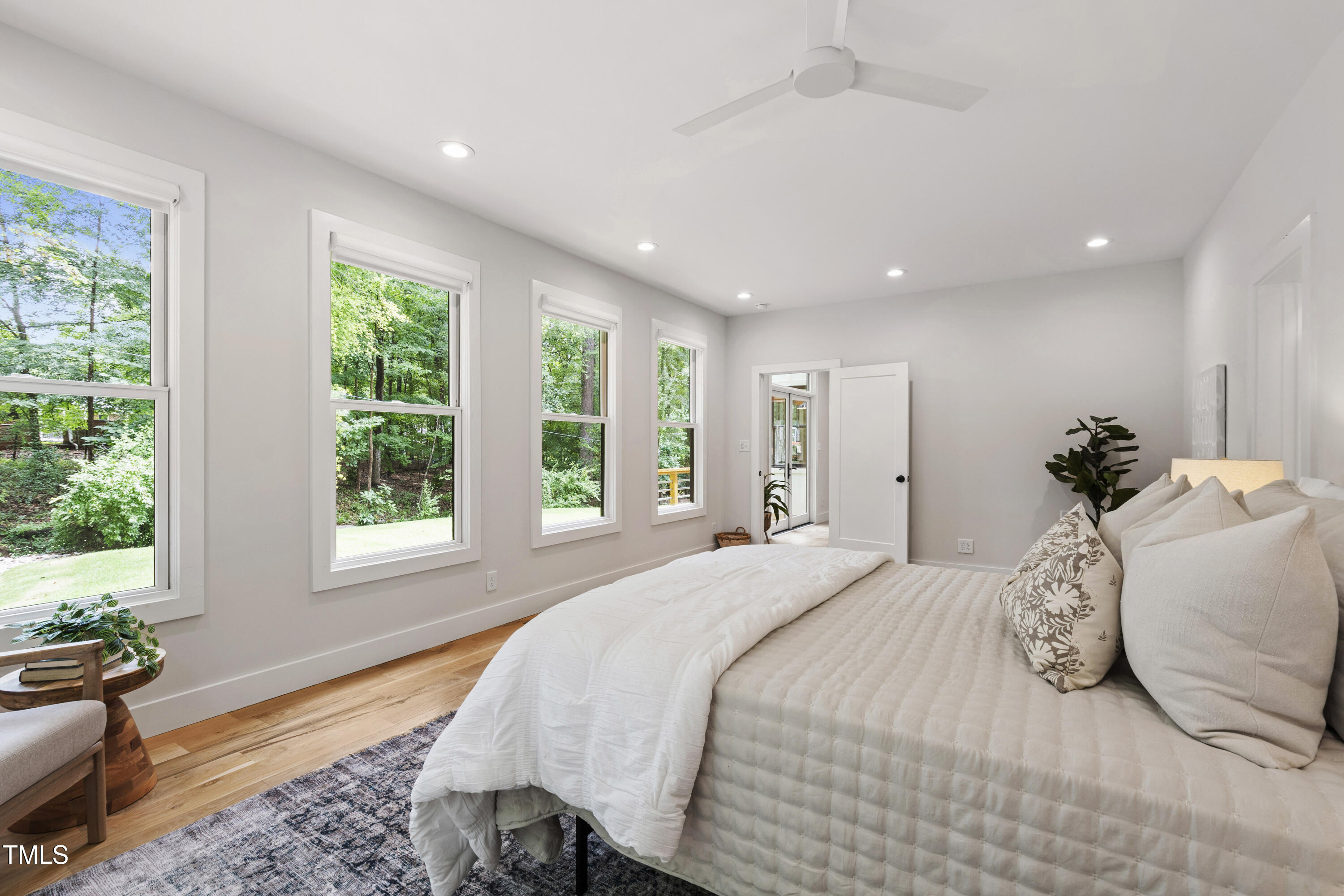 112 Meadowbrook Drive