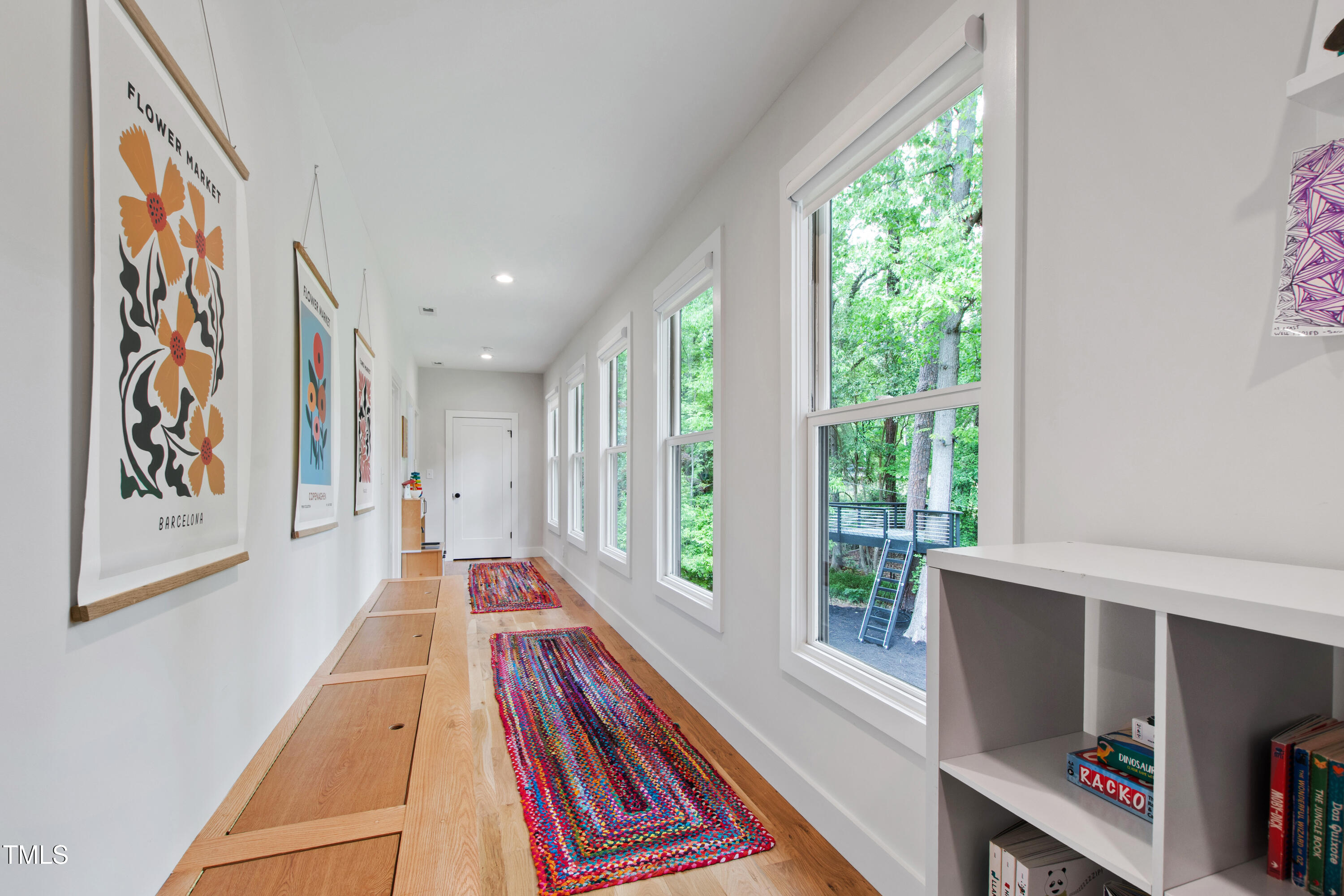 112 Meadowbrook Drive