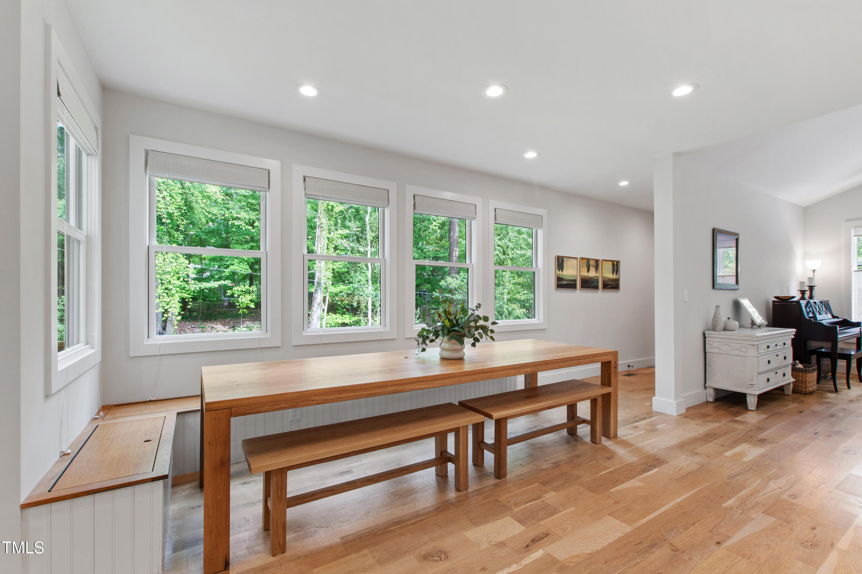 112 Meadowbrook Drive
