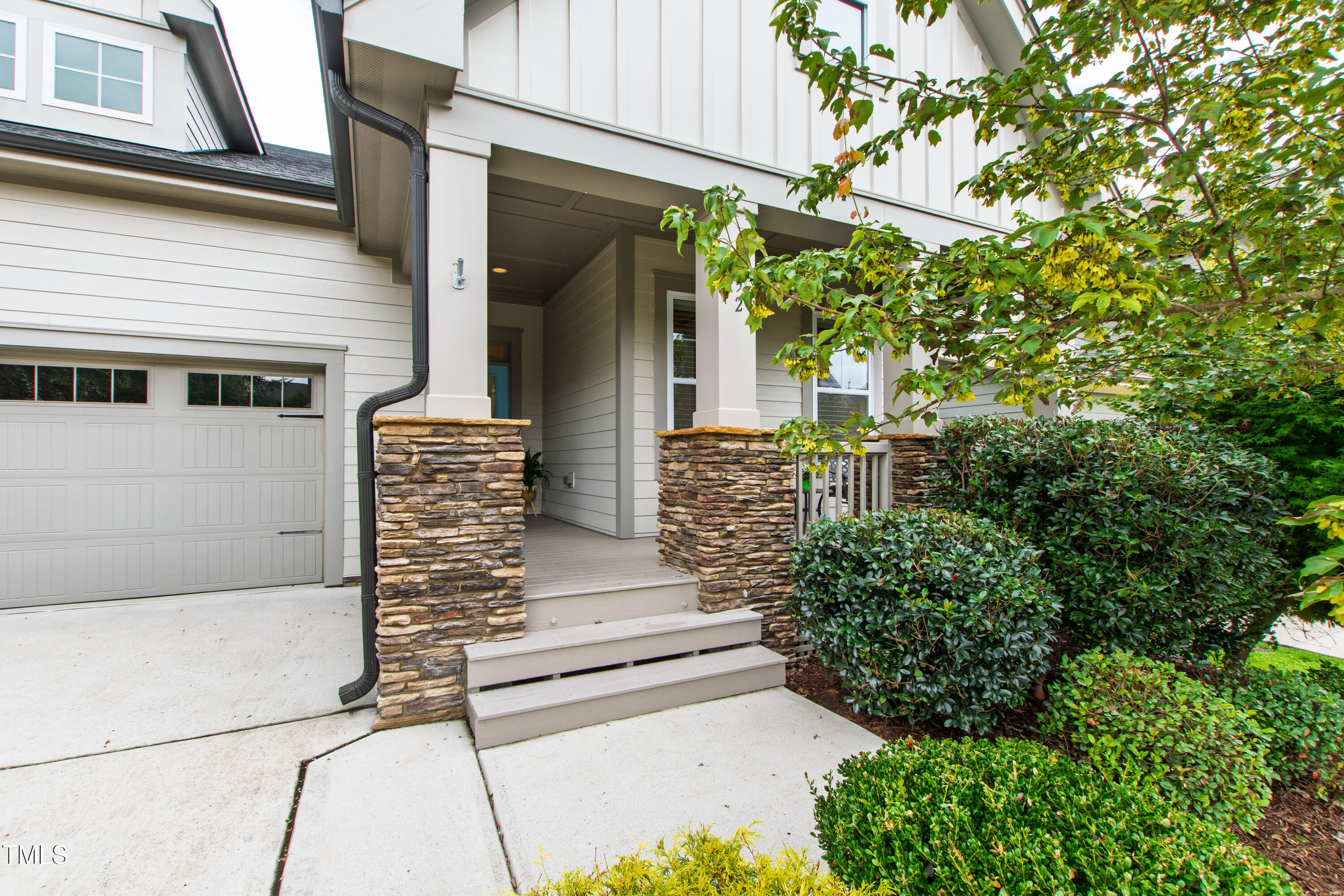 52 Rock Ledge Drive