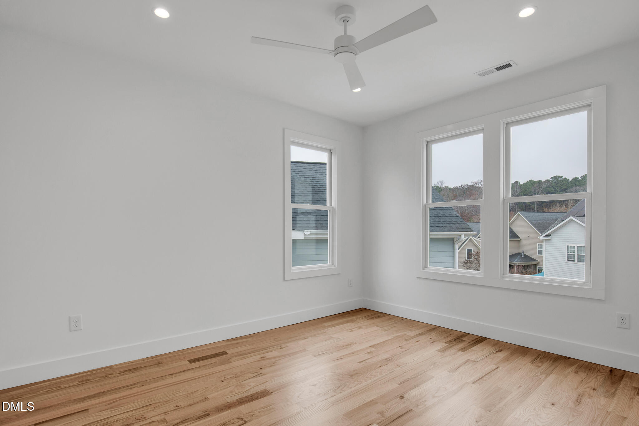 201 E Winmore Avenue