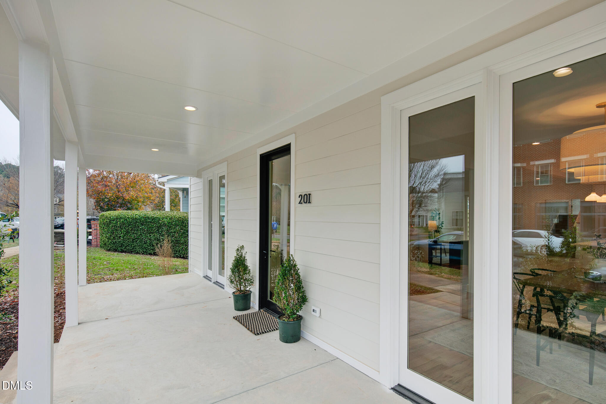 201 E Winmore Avenue