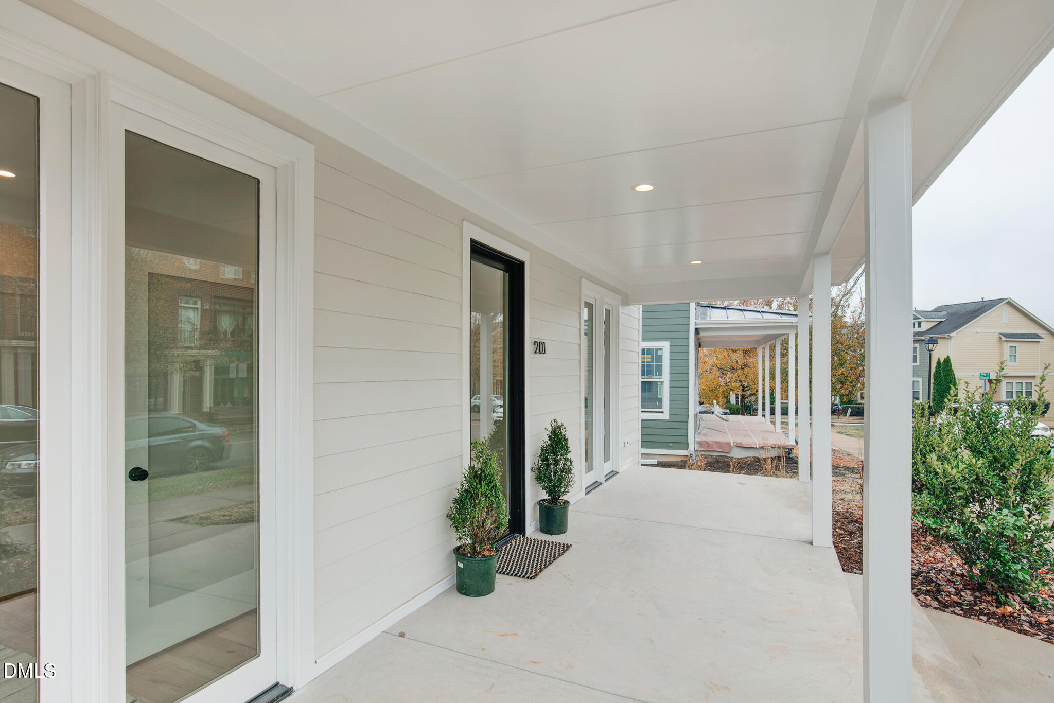 201 E Winmore Avenue