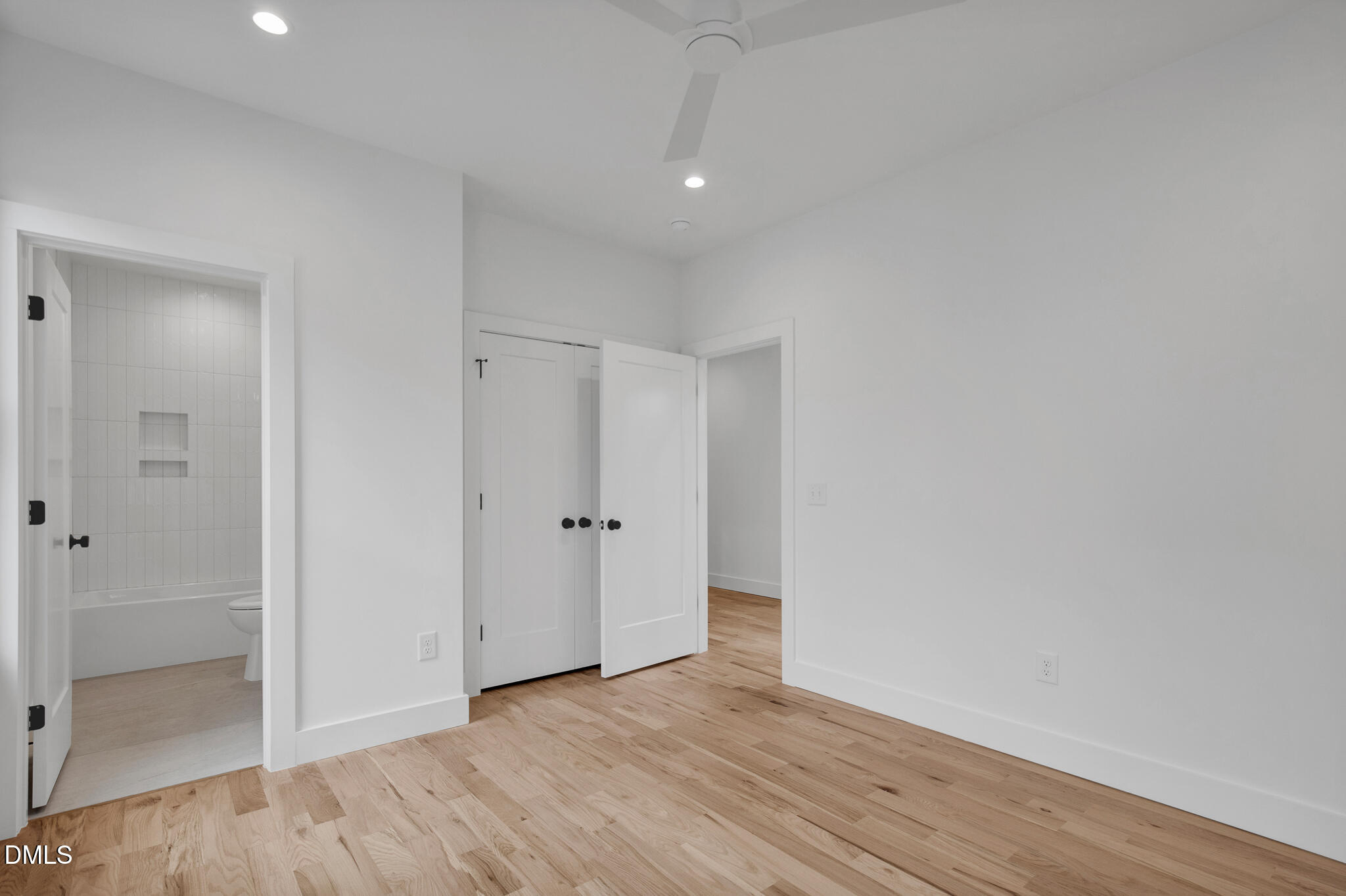 201 E Winmore Avenue