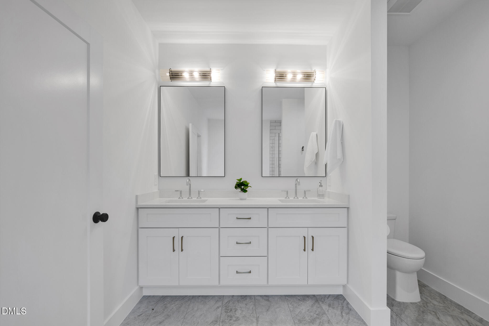 201 E Winmore Avenue