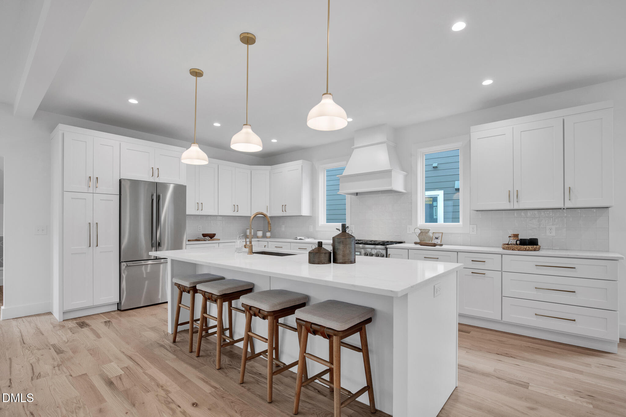 201 E Winmore Avenue