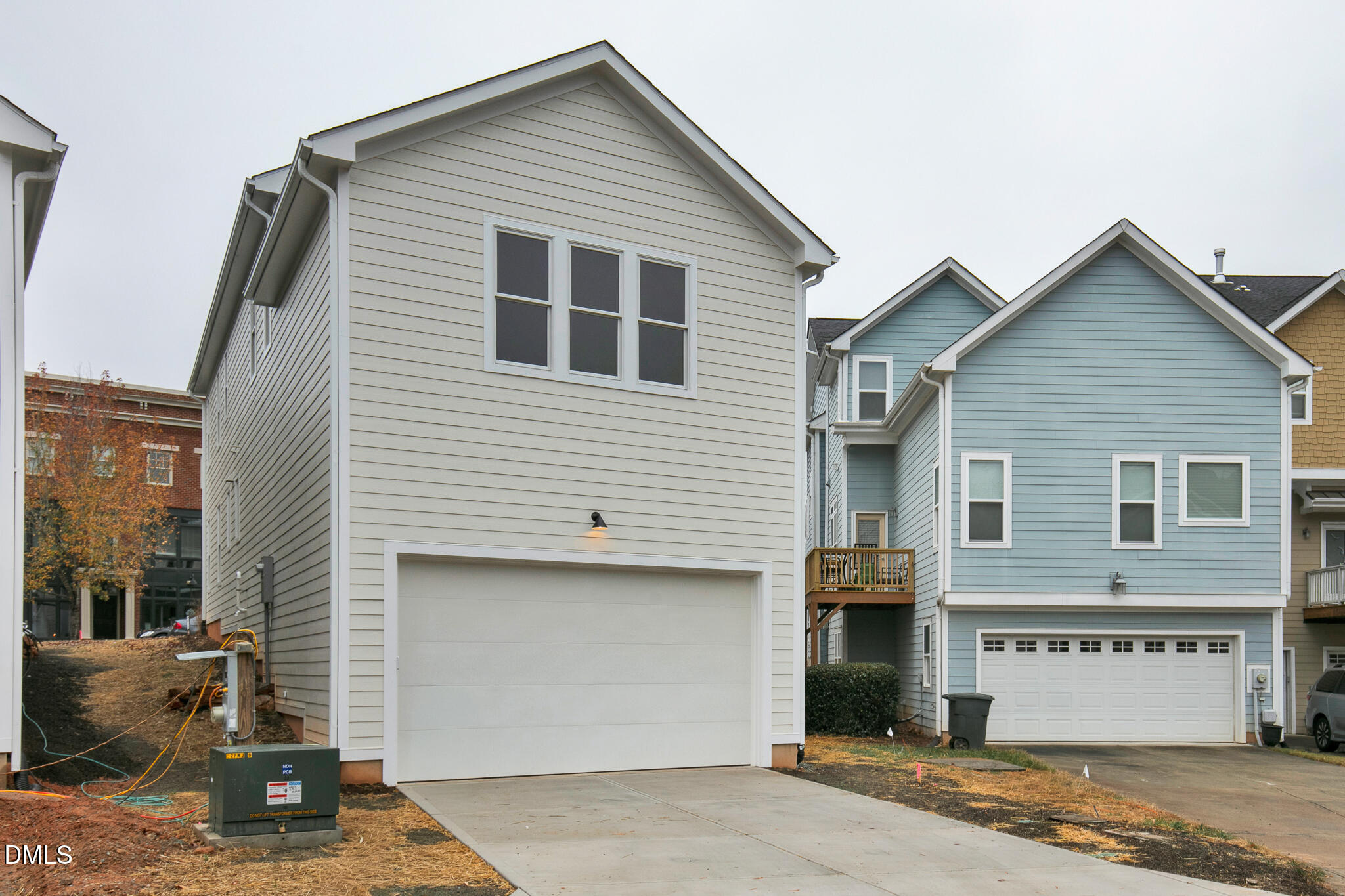 201 E Winmore Avenue