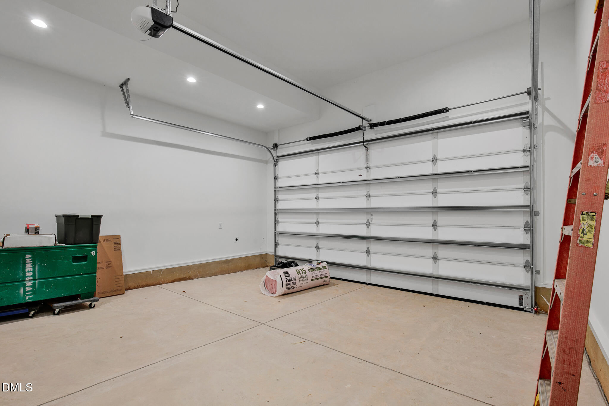 201 E Winmore Avenue