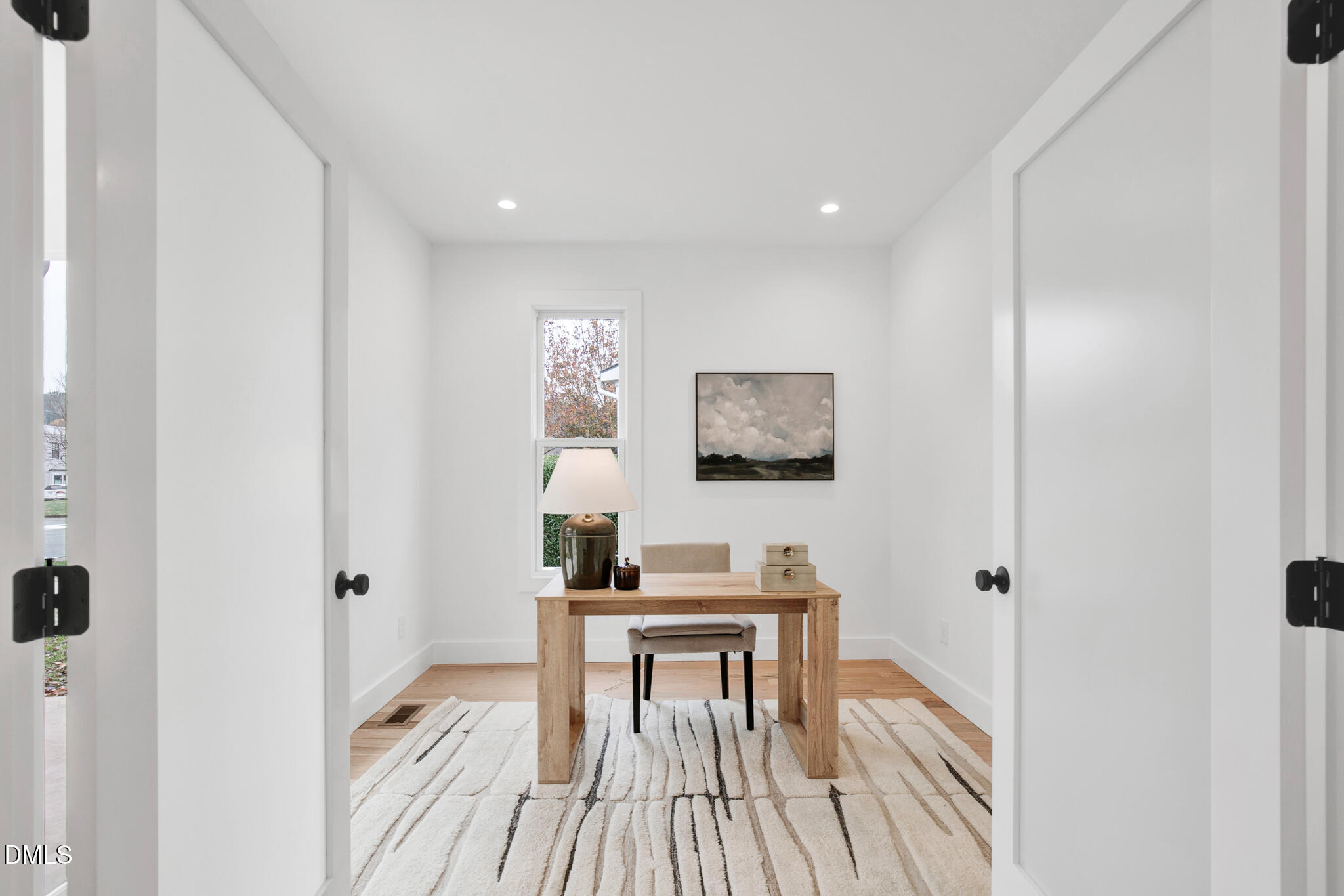 201 E Winmore Avenue