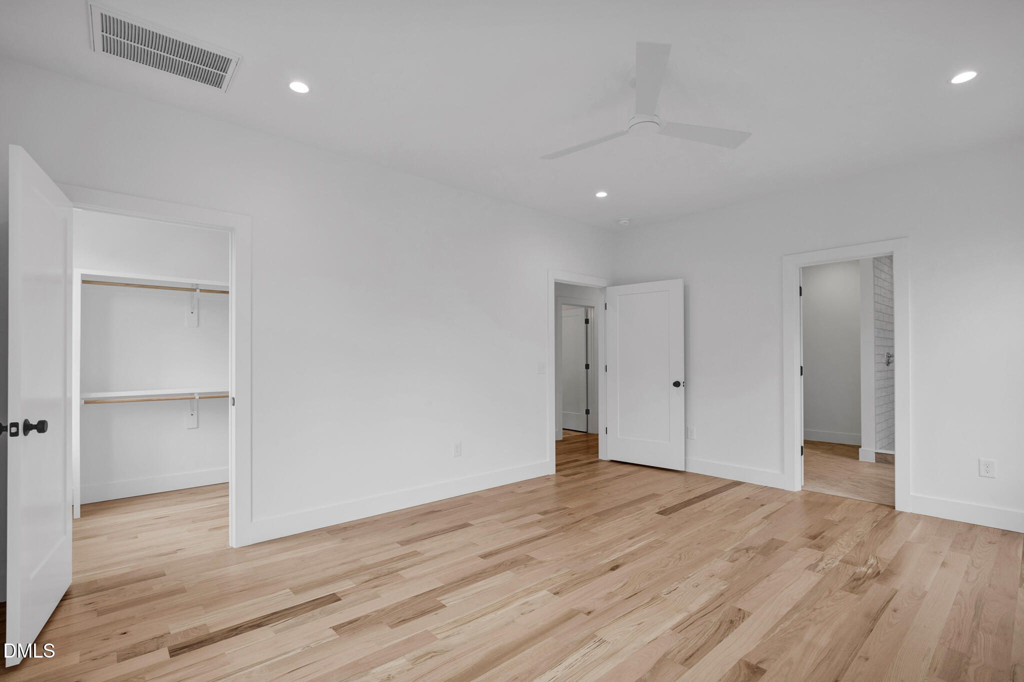 201 E Winmore Avenue