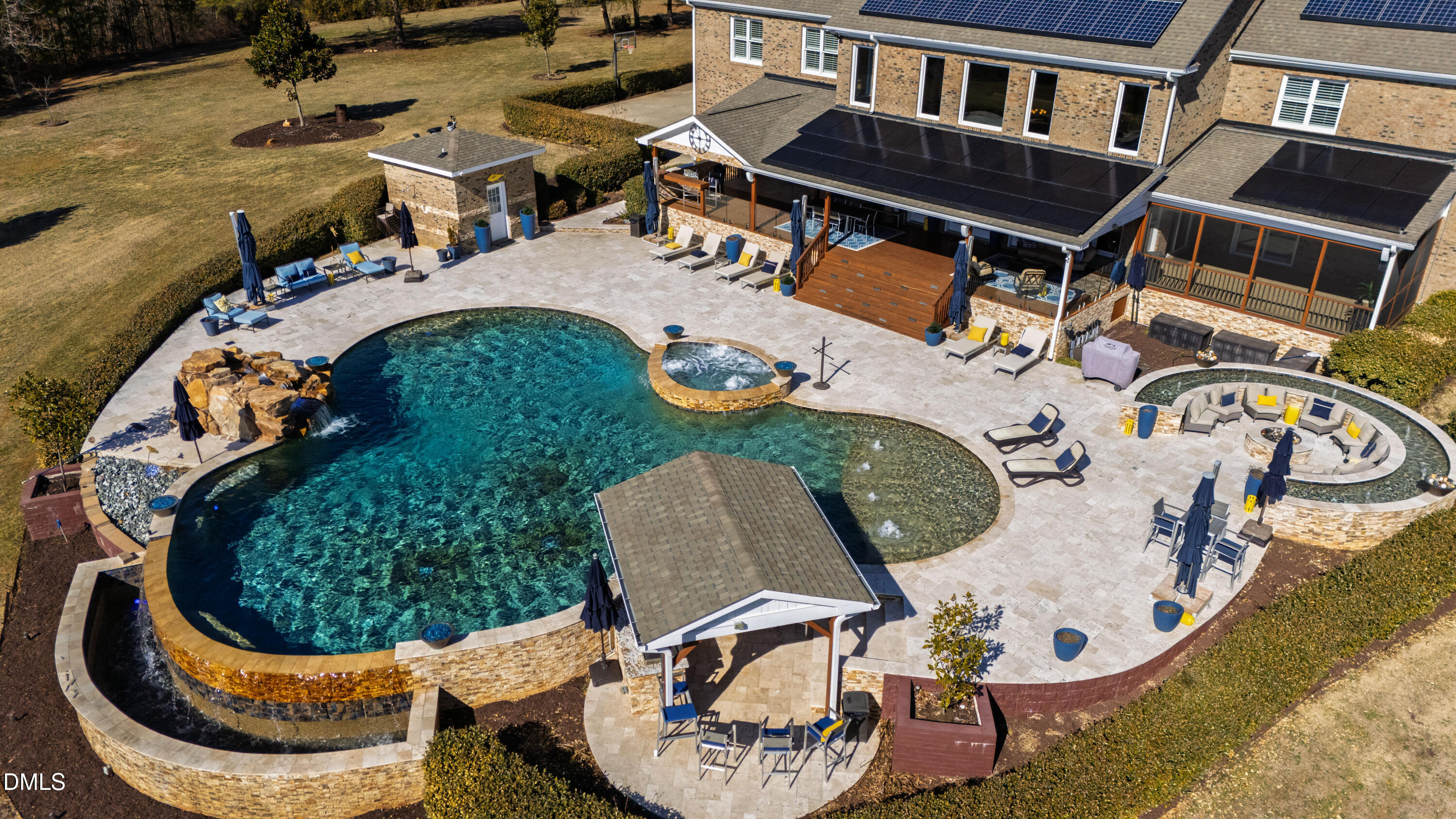 415 Trotting Trail