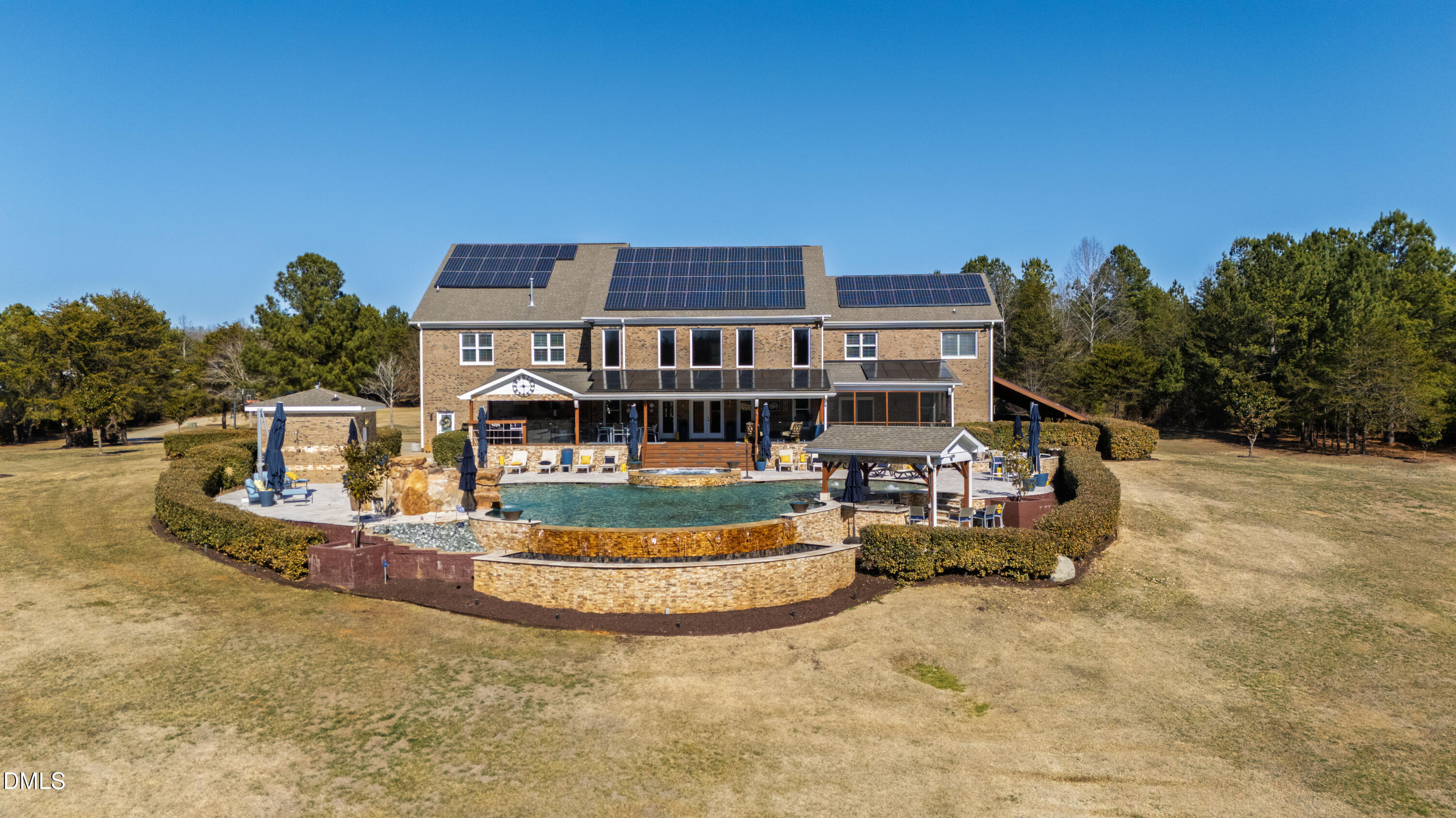 415 Trotting Trail