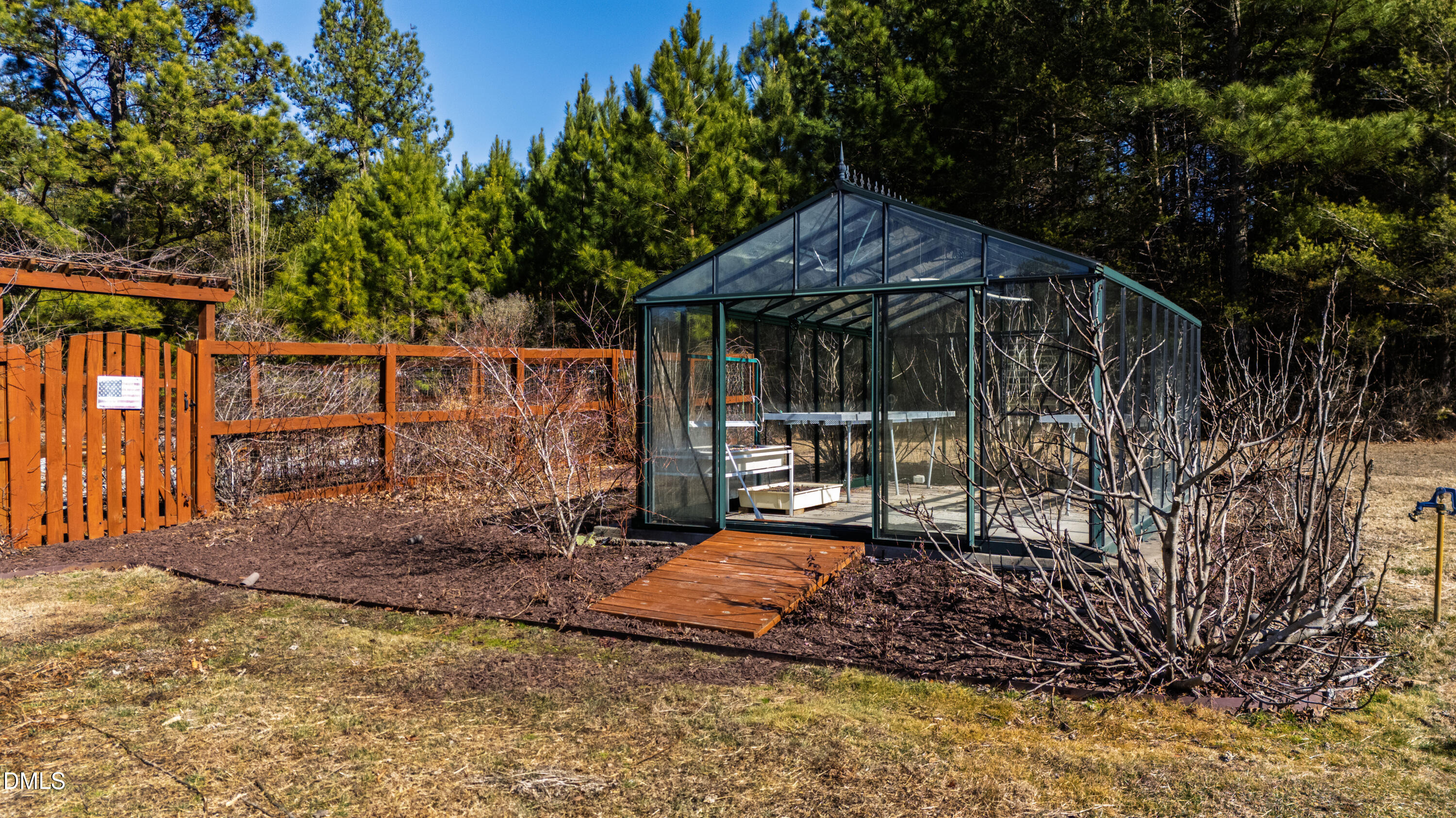 415 Trotting Trail