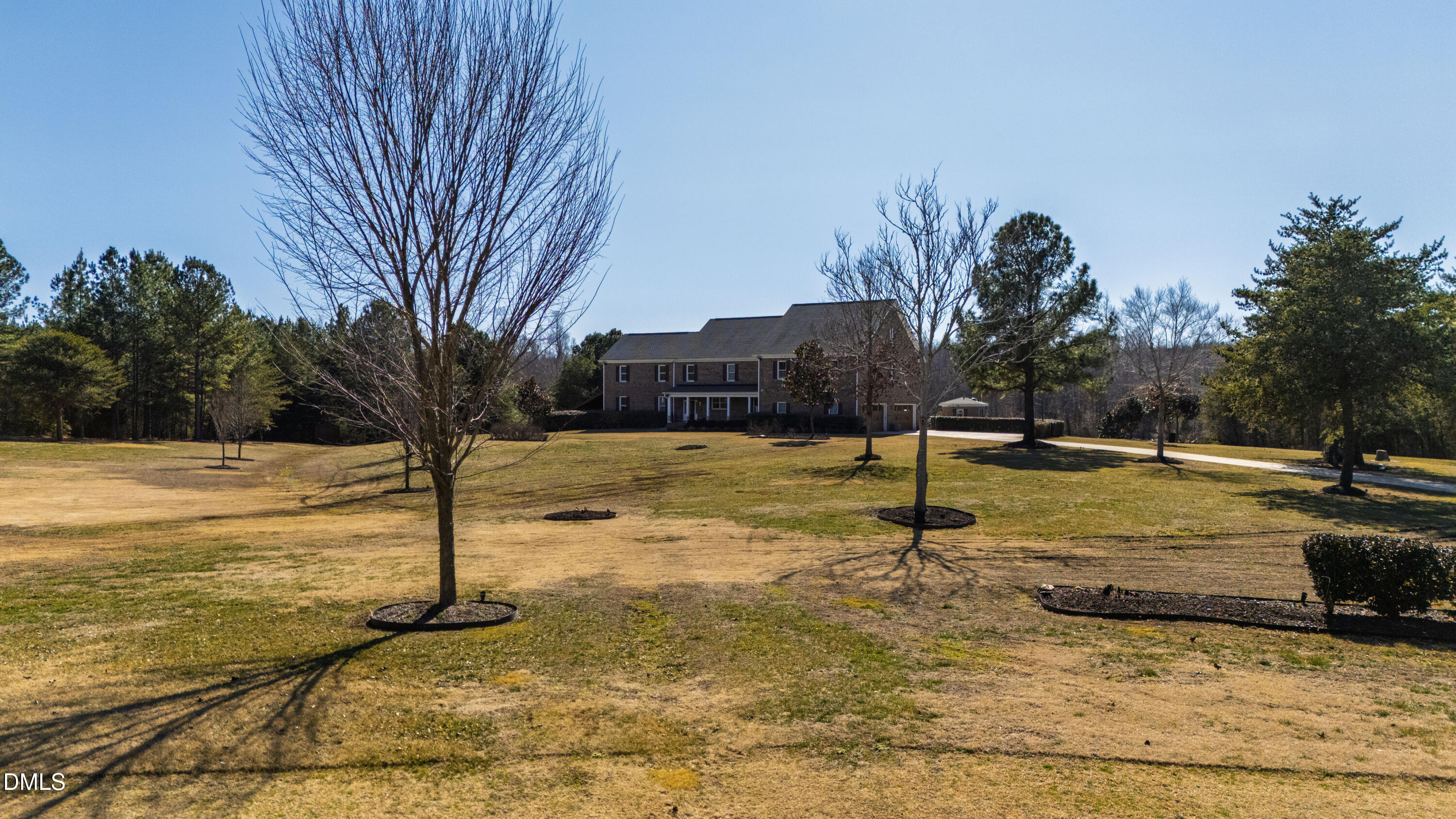 415 Trotting Trail