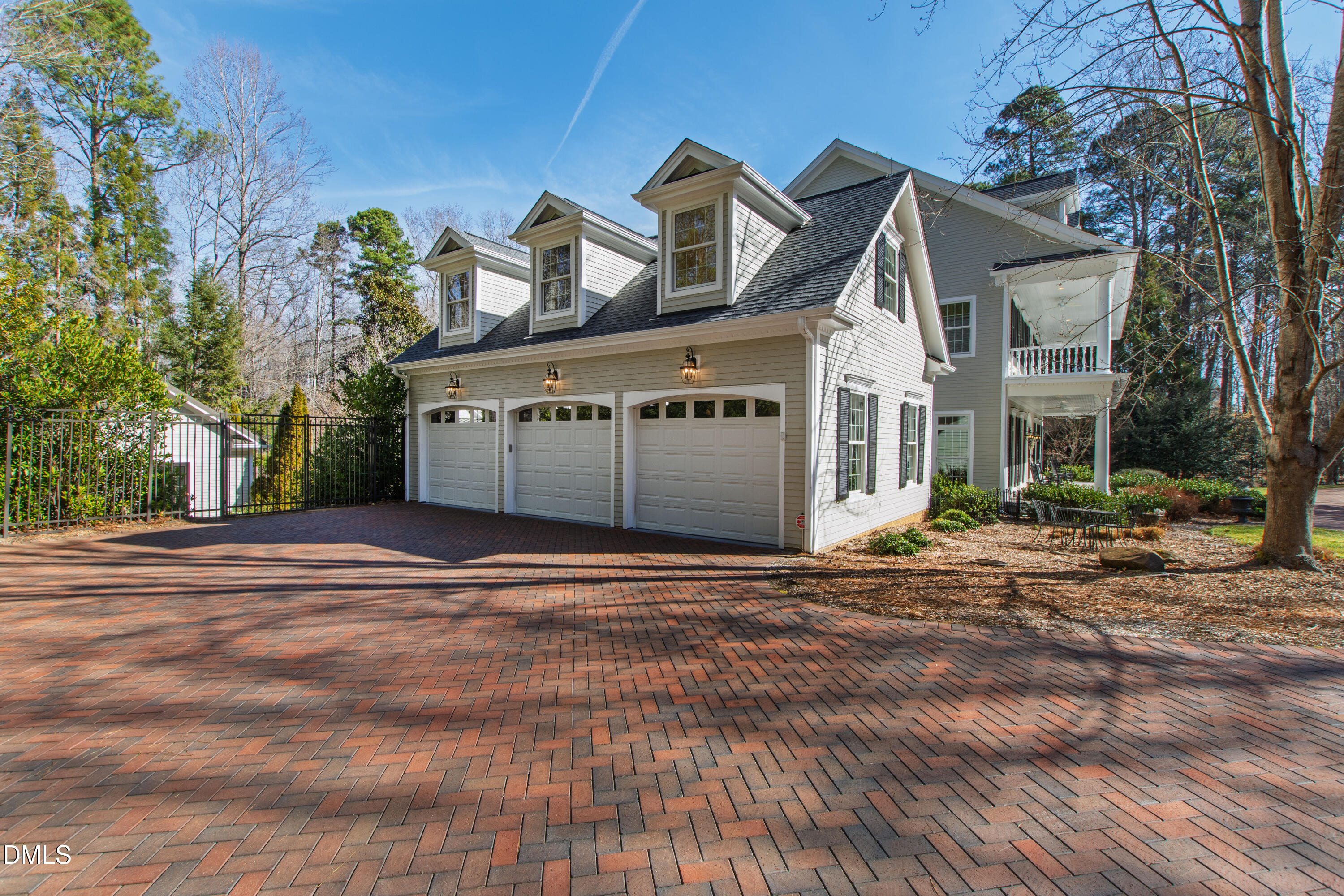 109 Chimeneas Place