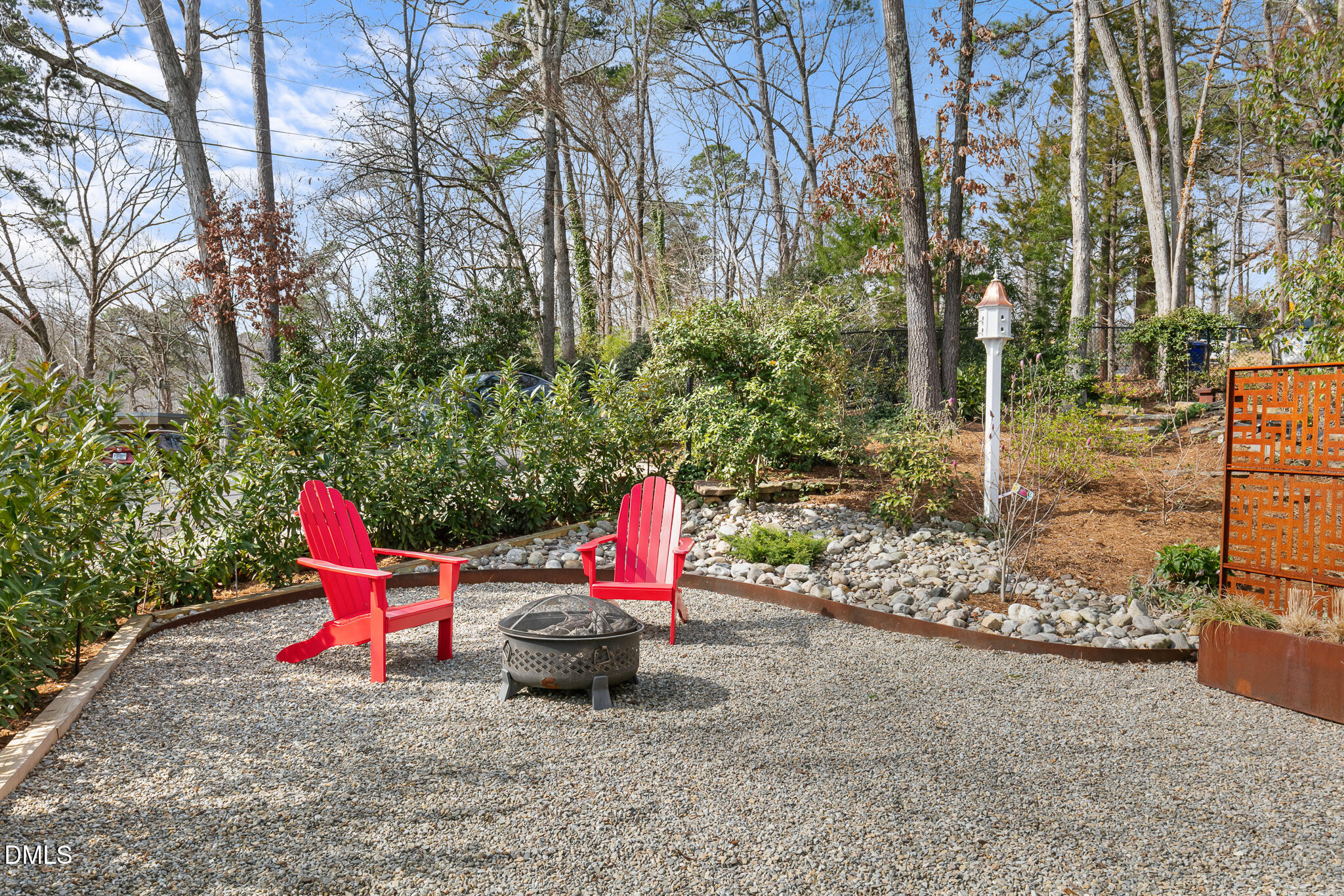 211 Glenhill Lane