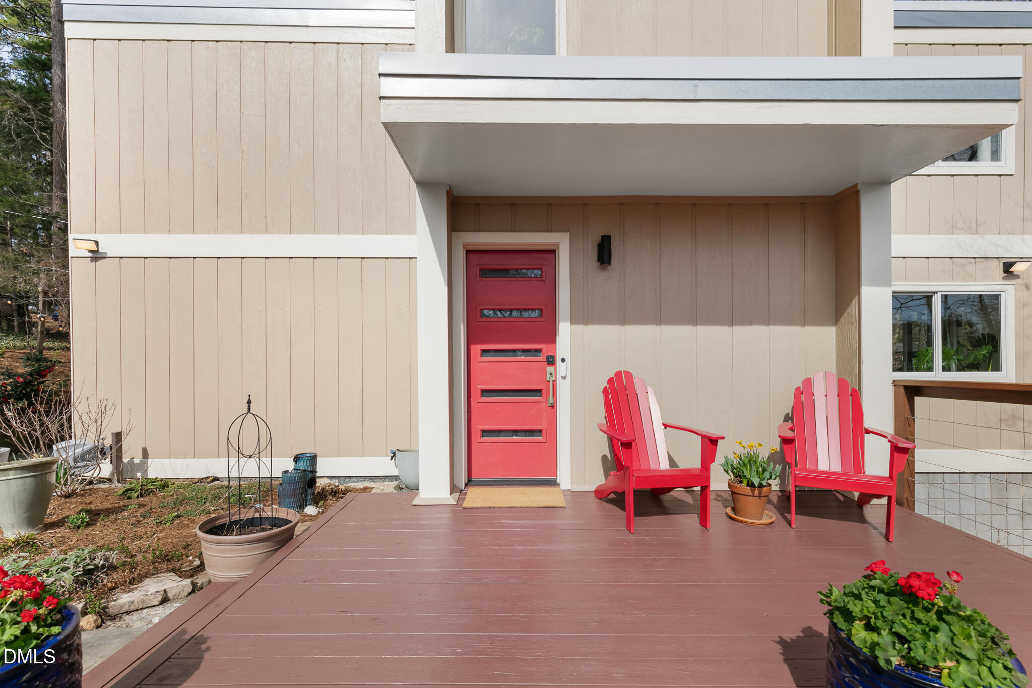 211 Glenhill Lane