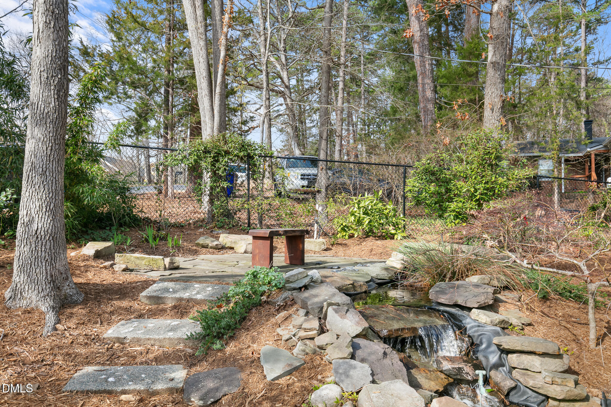 211 Glenhill Lane