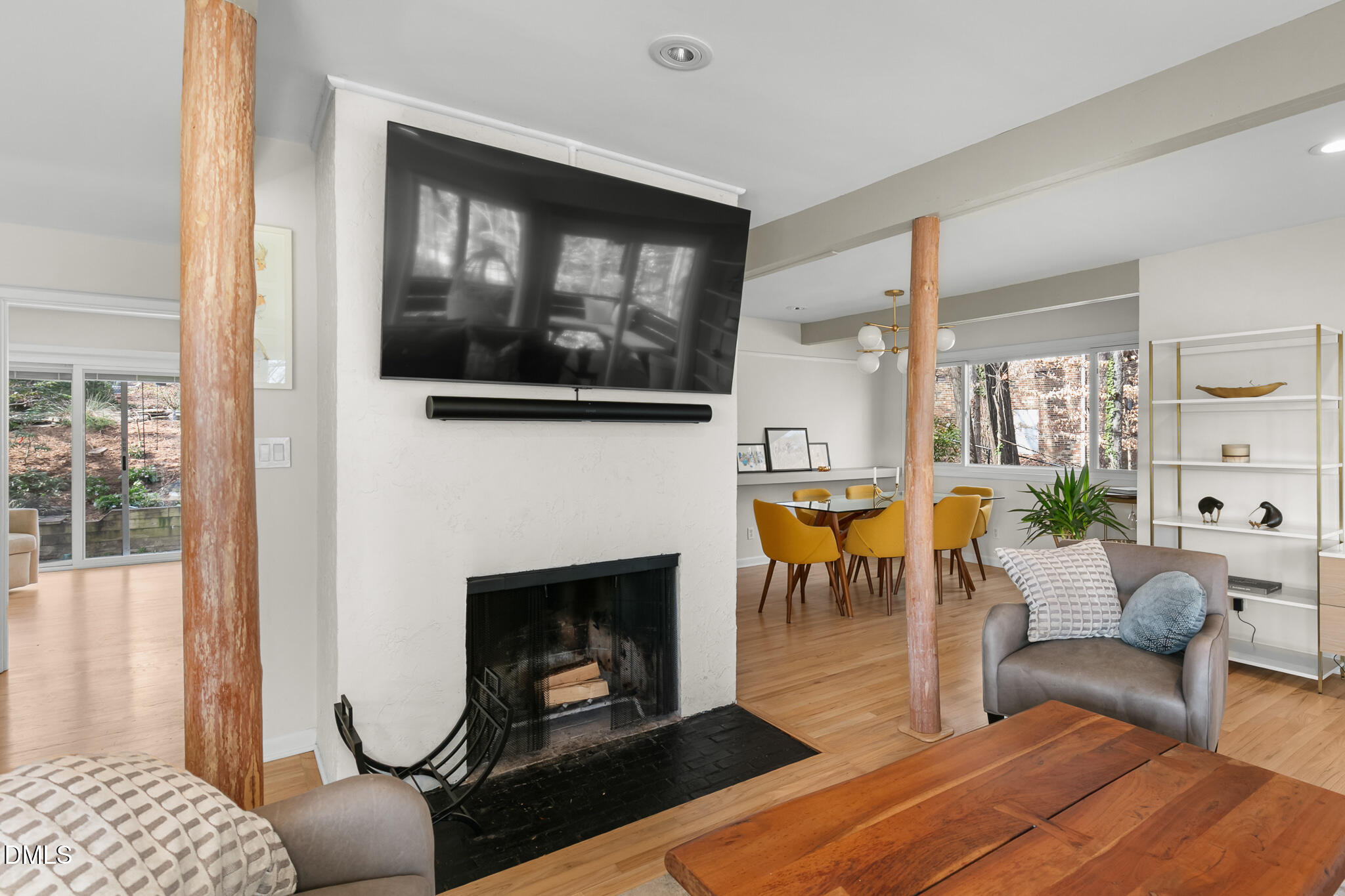 211 Glenhill Lane