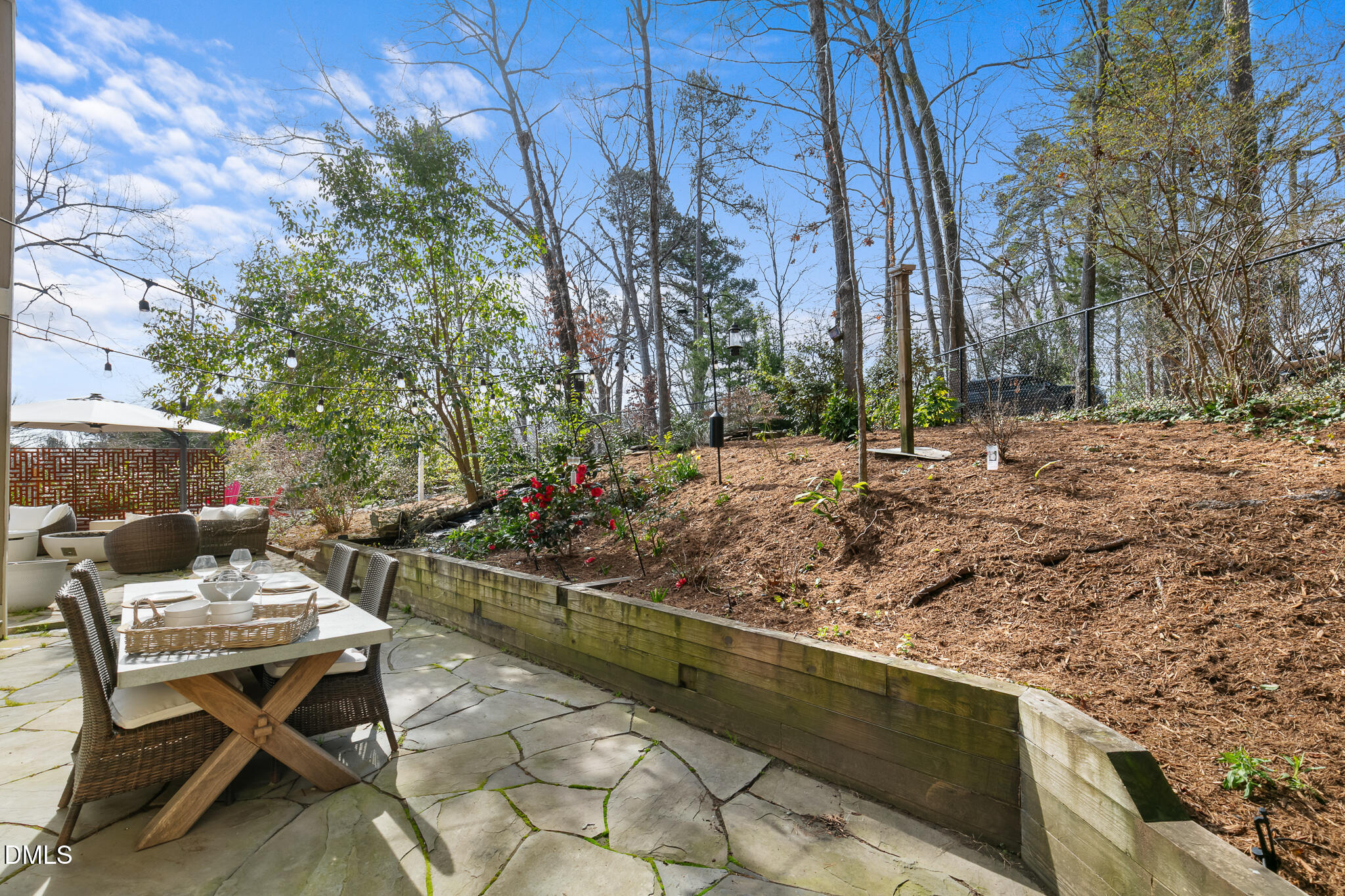 211 Glenhill Lane