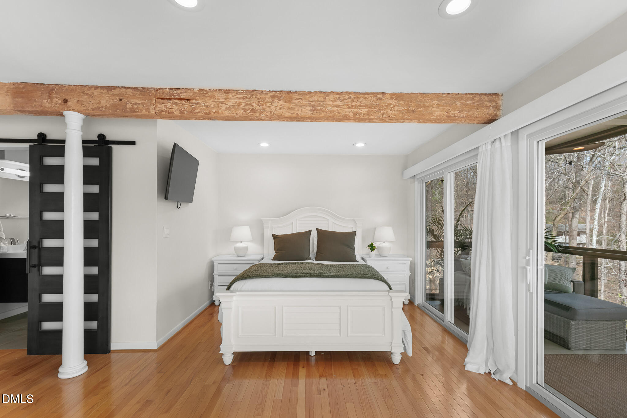 211 Glenhill Lane