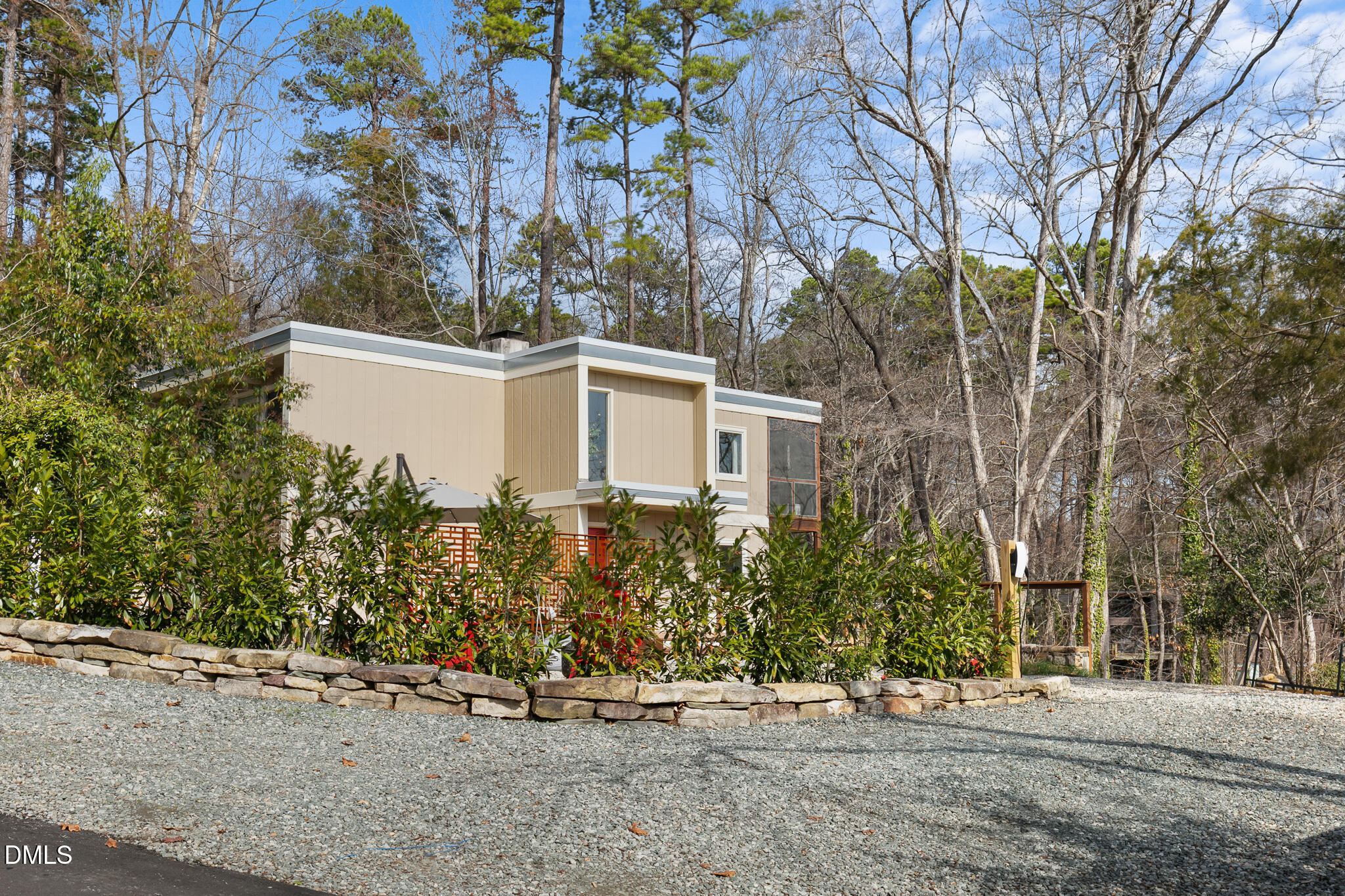 211 Glenhill Lane