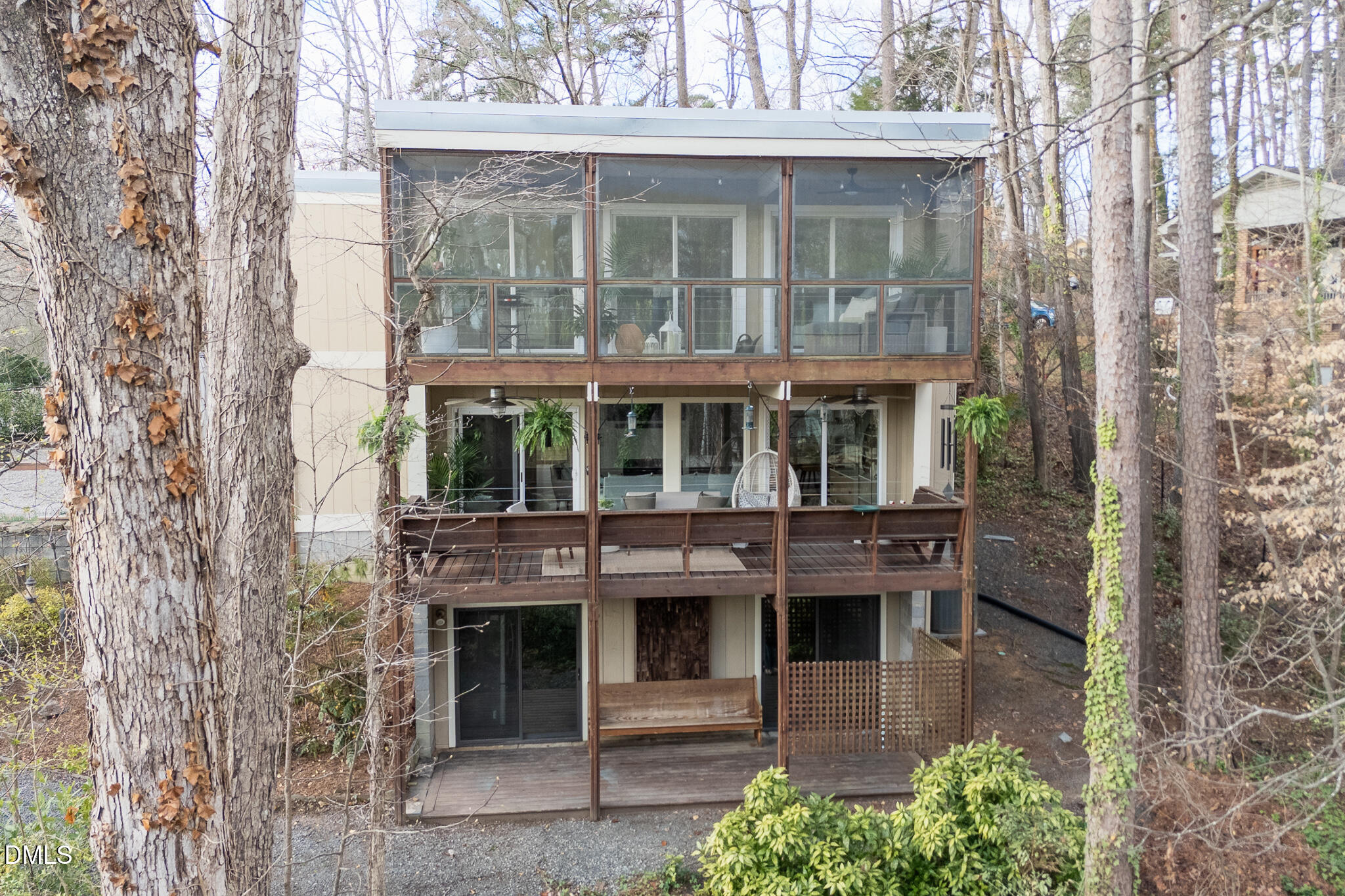 211 Glenhill Lane