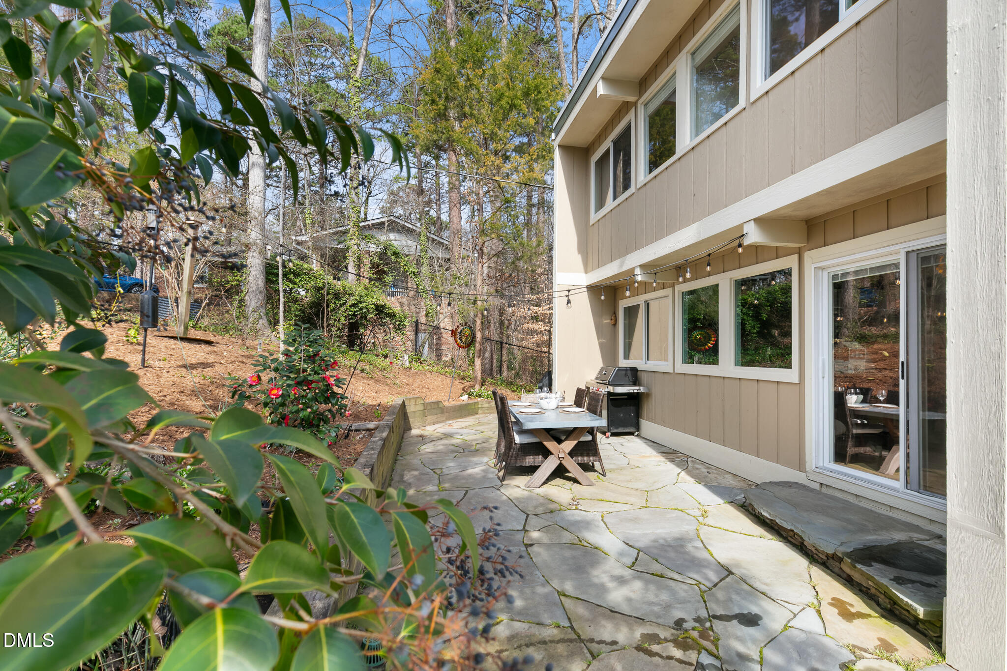 211 Glenhill Lane