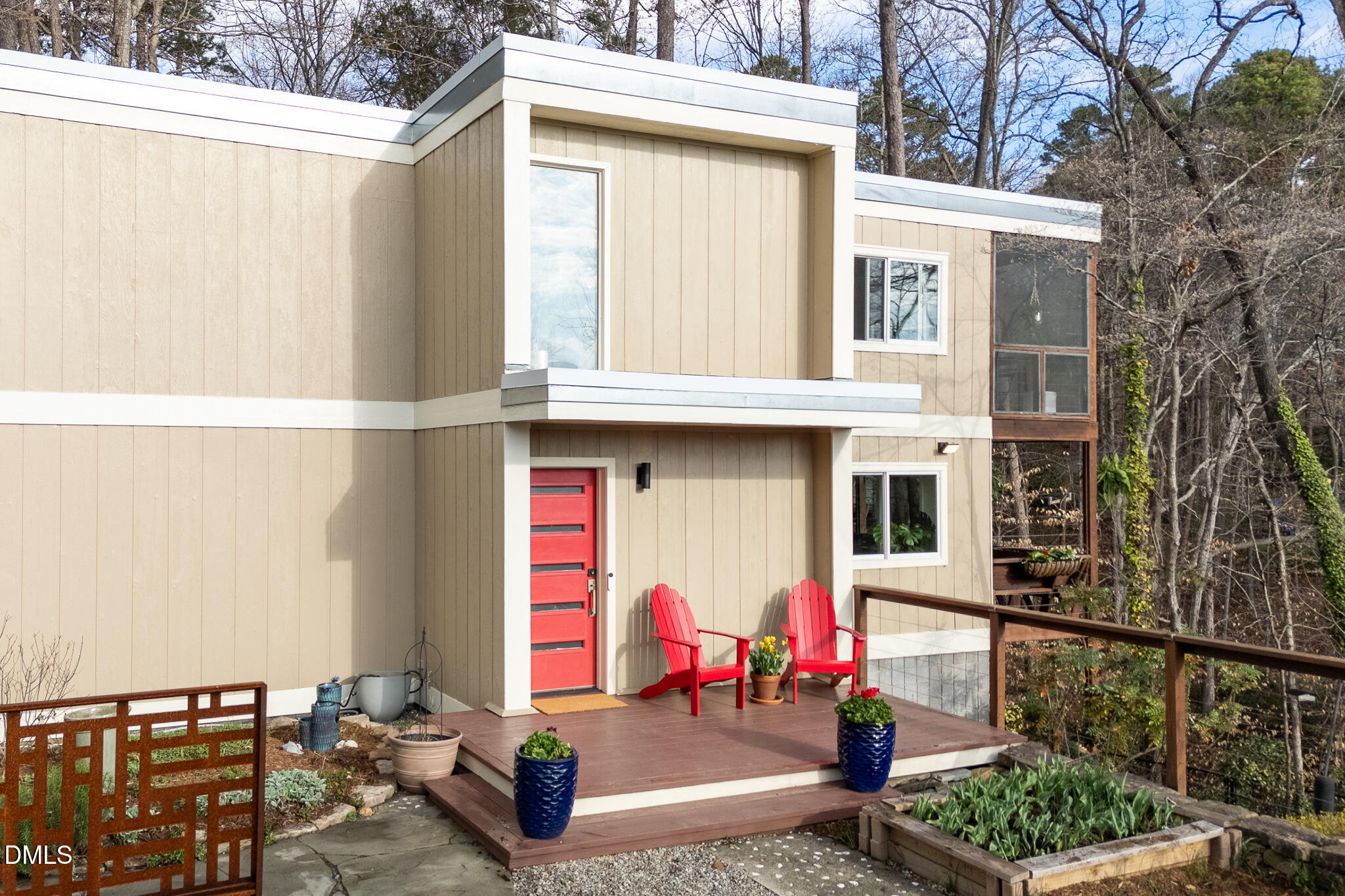 211 Glenhill Lane