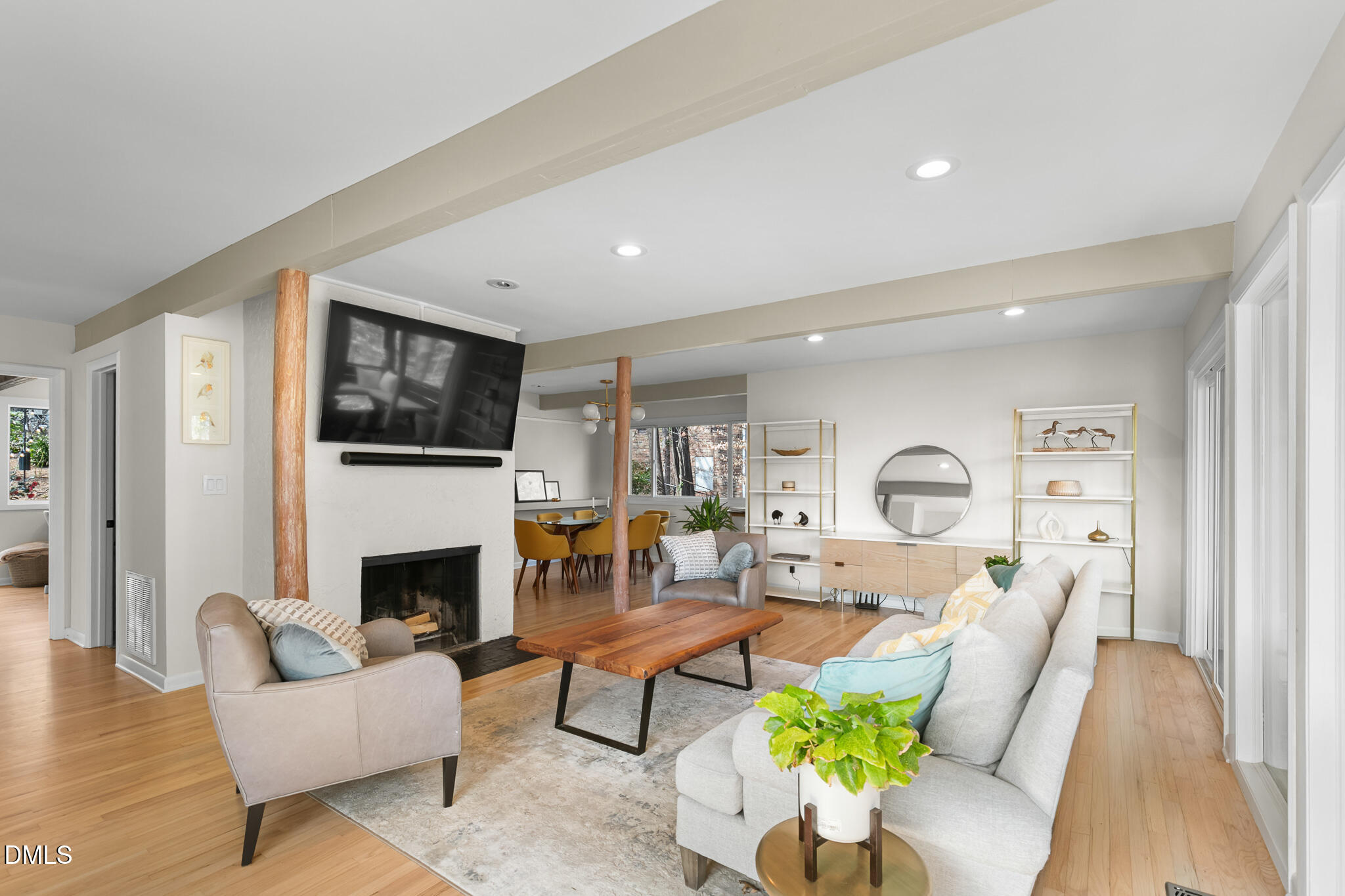 211 Glenhill Lane