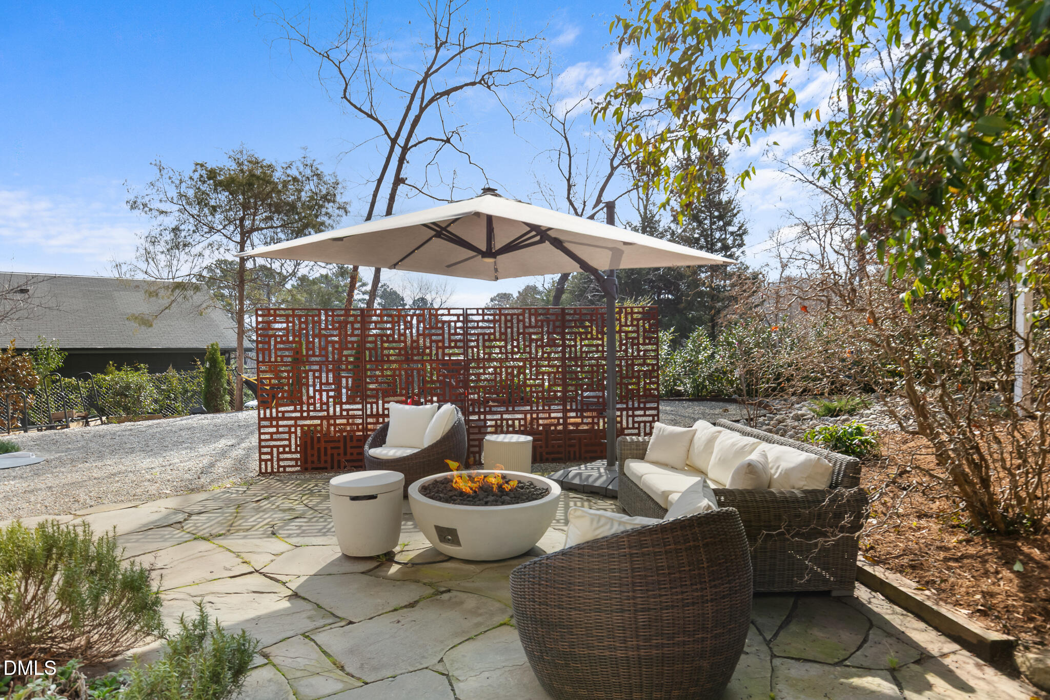211 Glenhill Lane