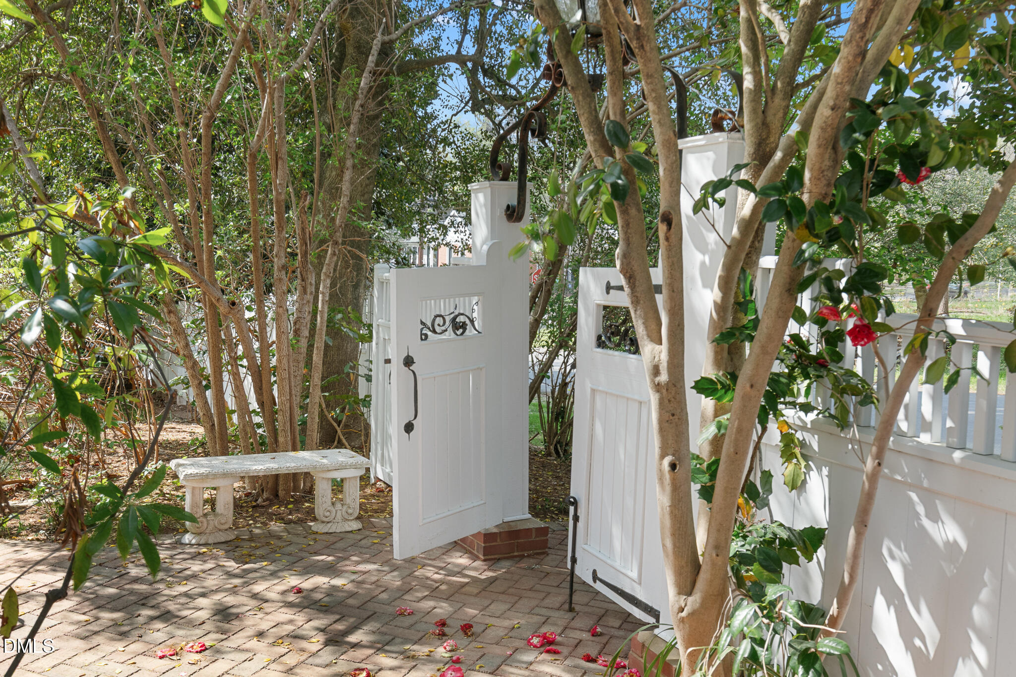 318 N Churton Street