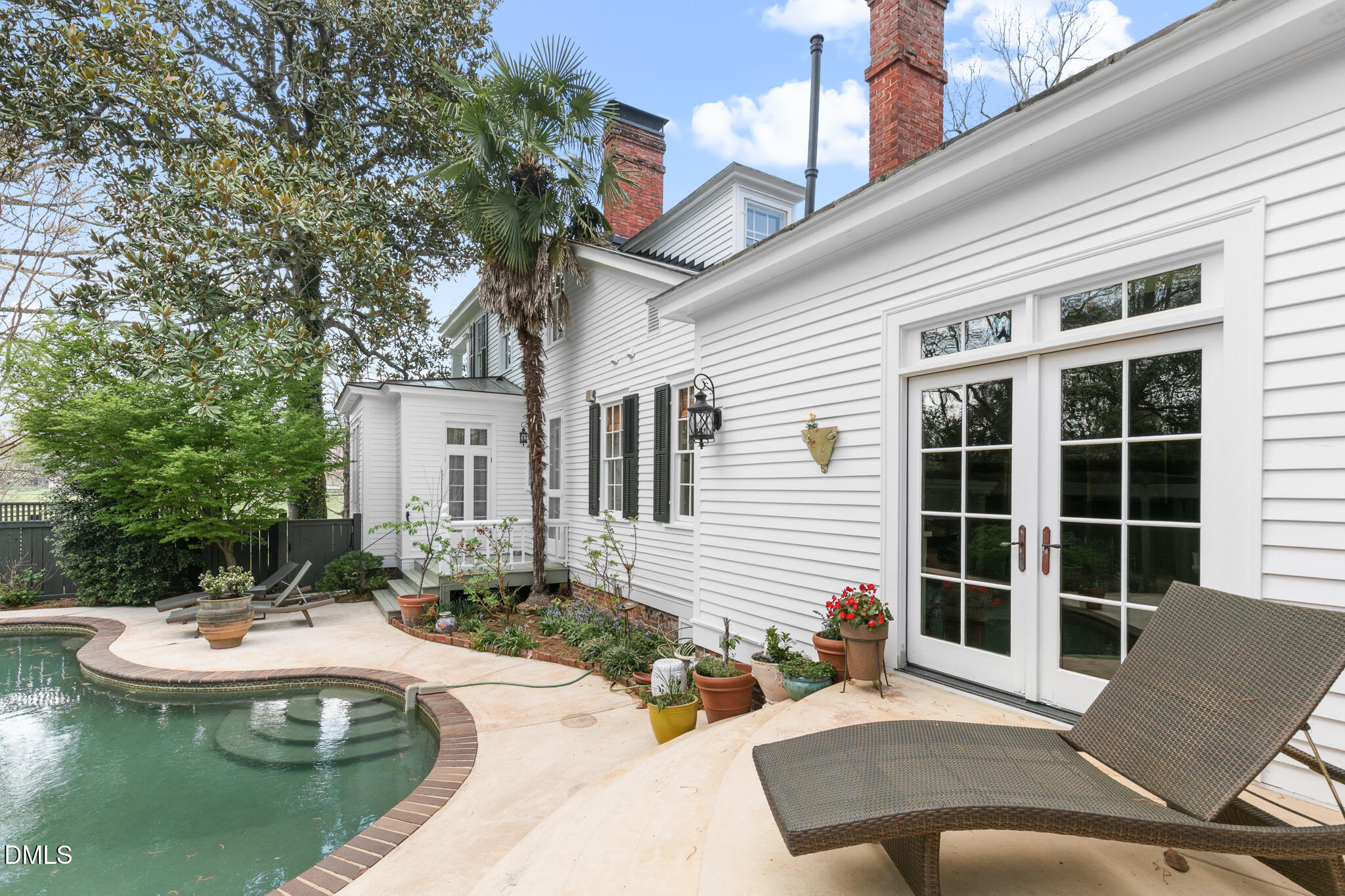 318 N Churton Street