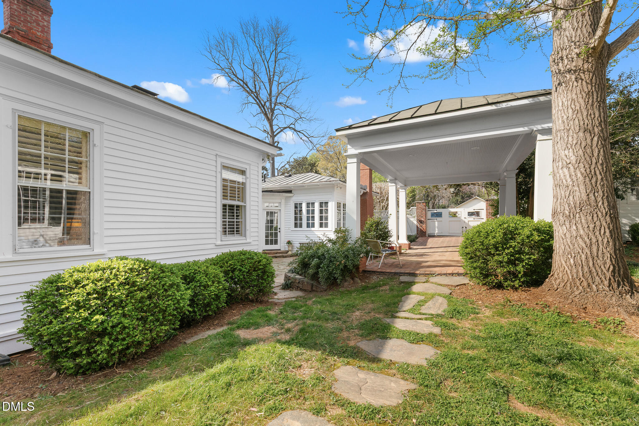 318 N Churton Street