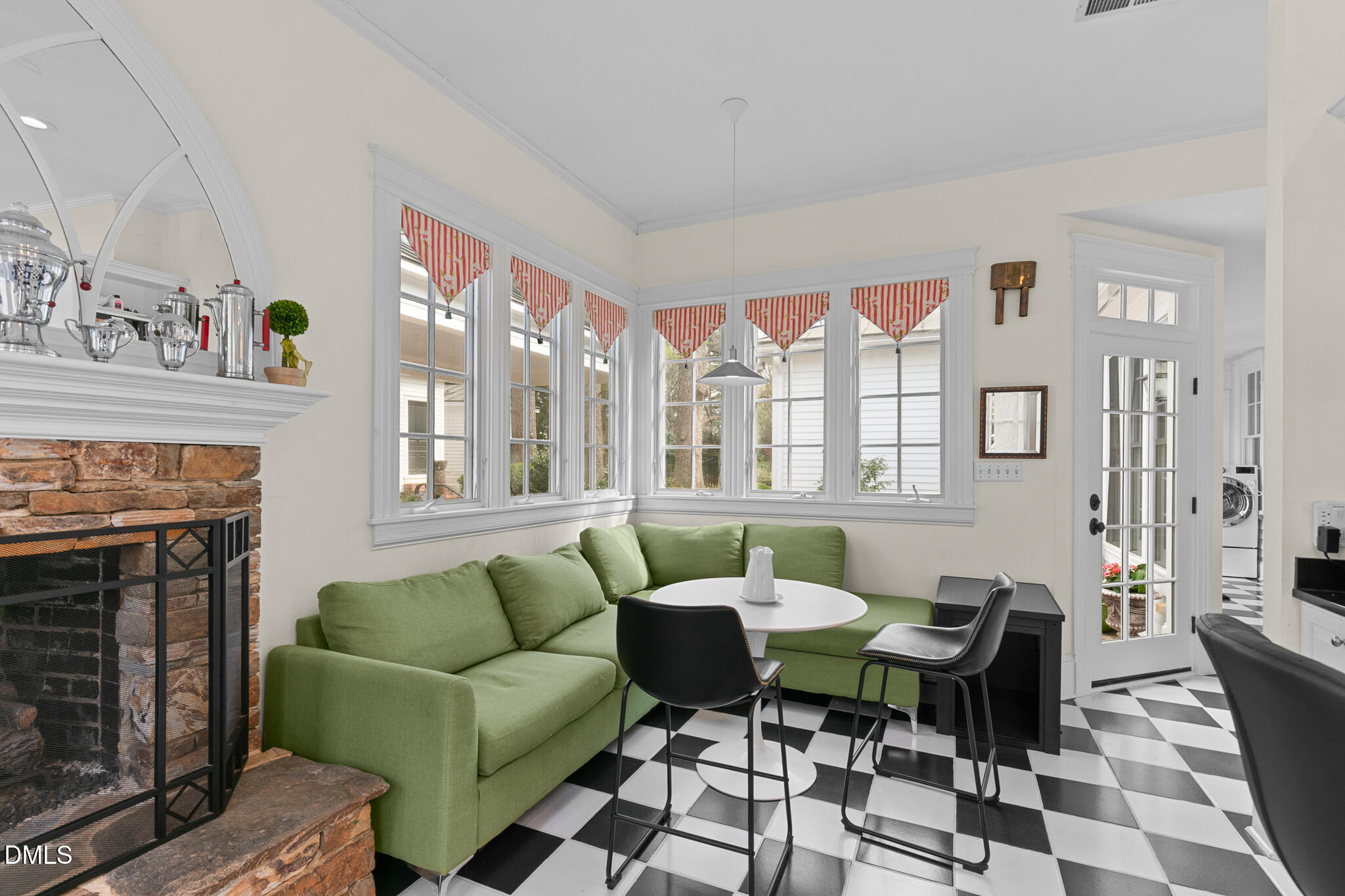 318 N Churton Street