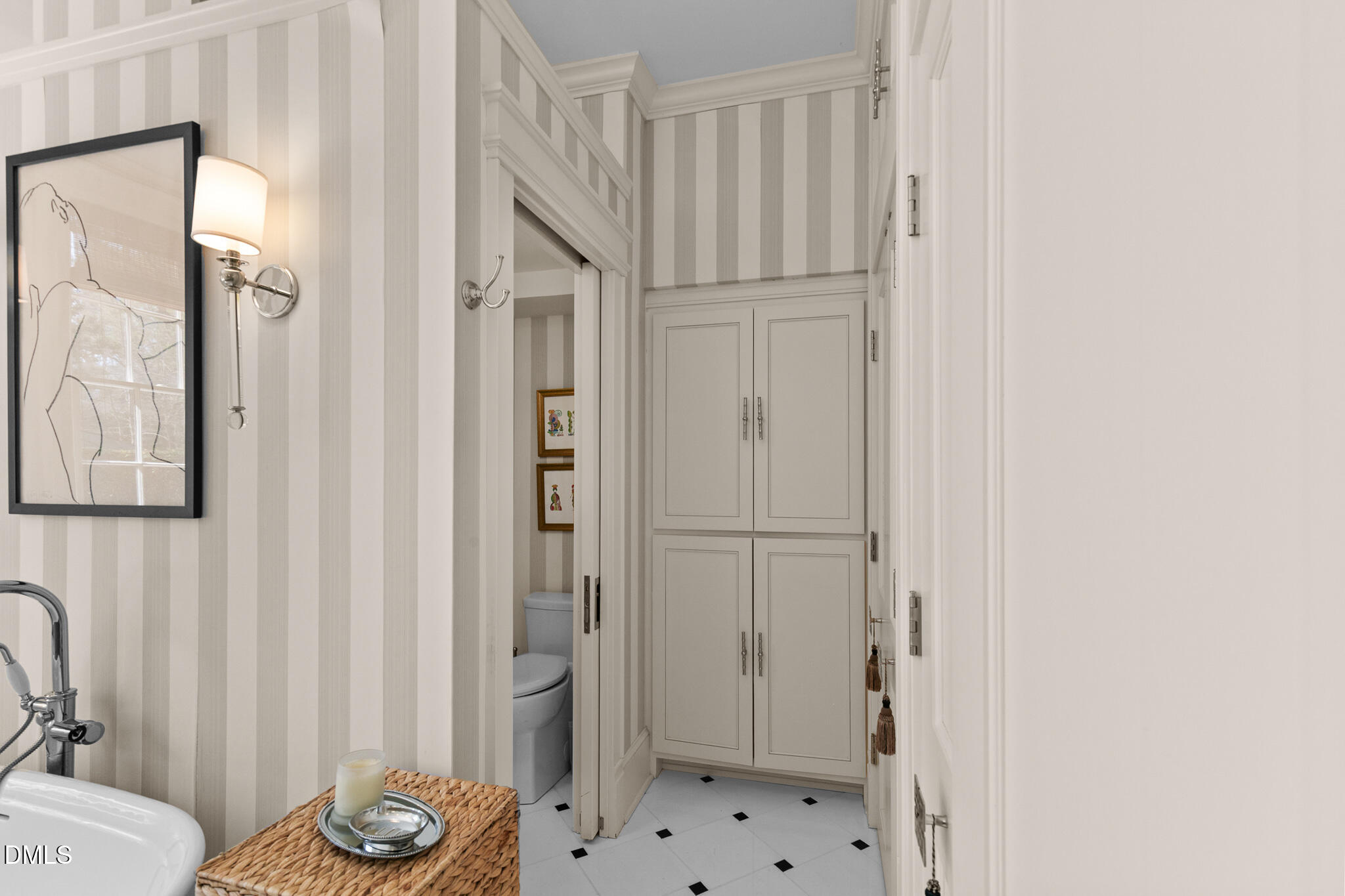 318 N Churton Street